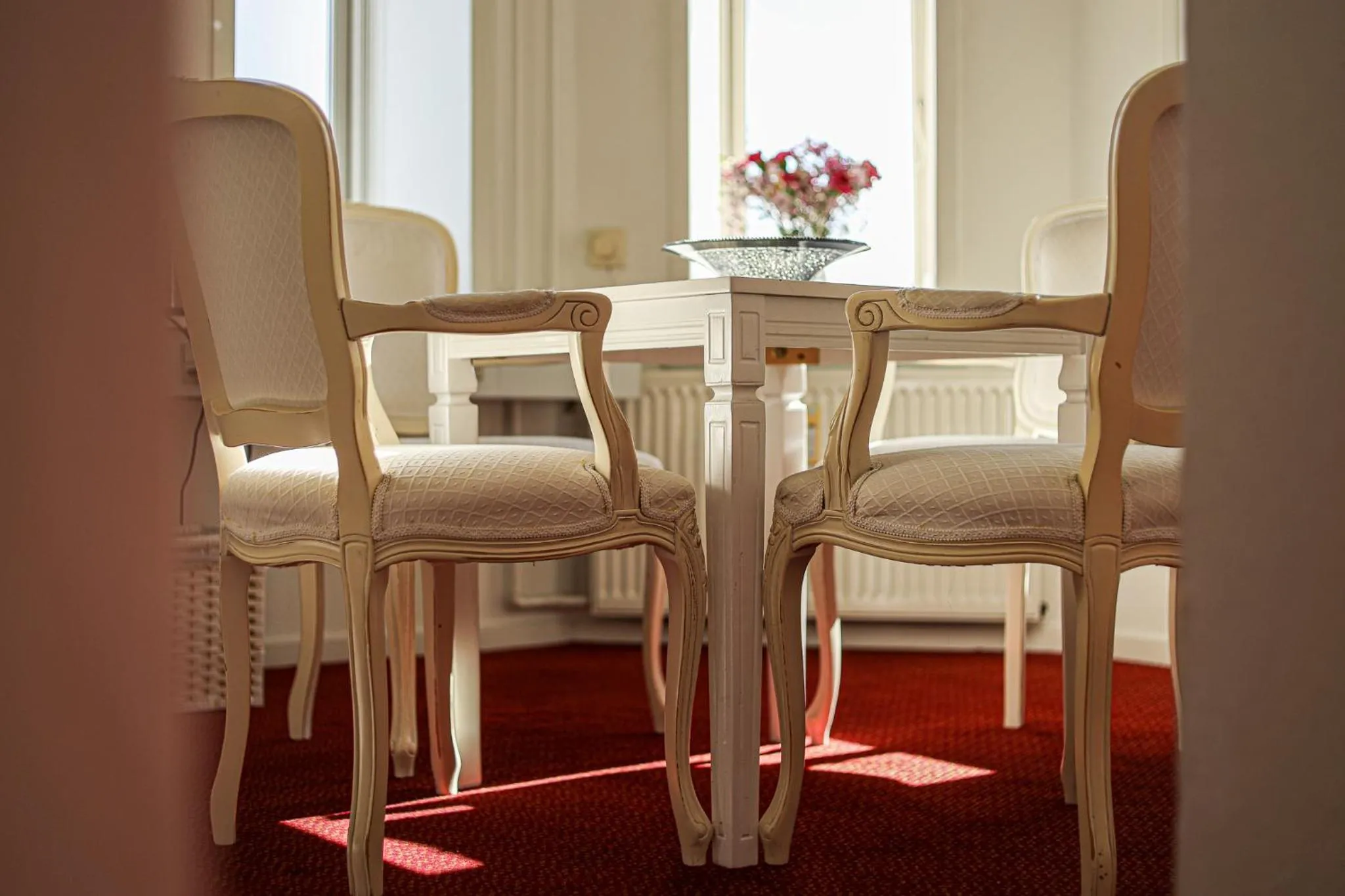 Seating area in Hotel Ærø