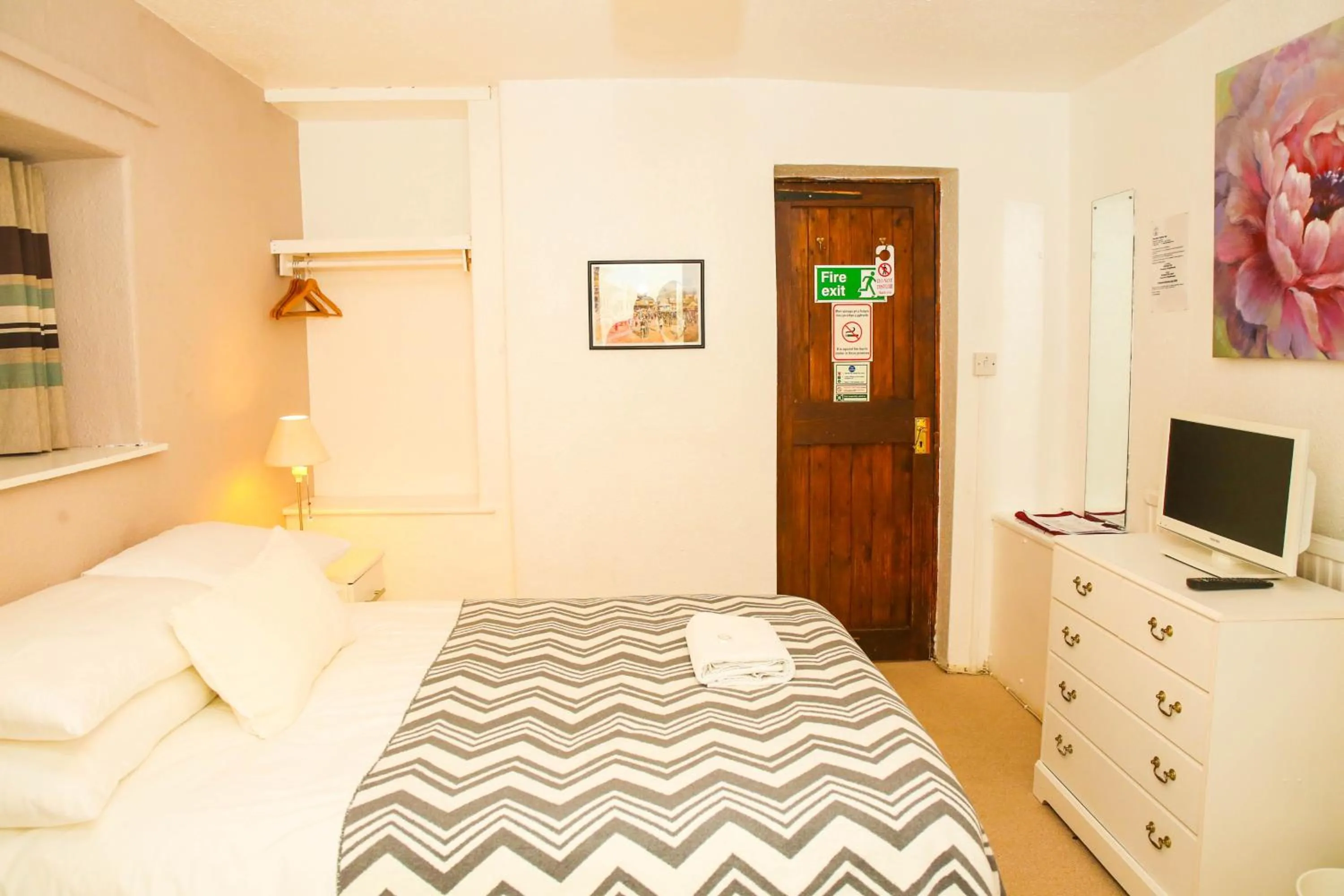 Bed in New Gurkha Inn