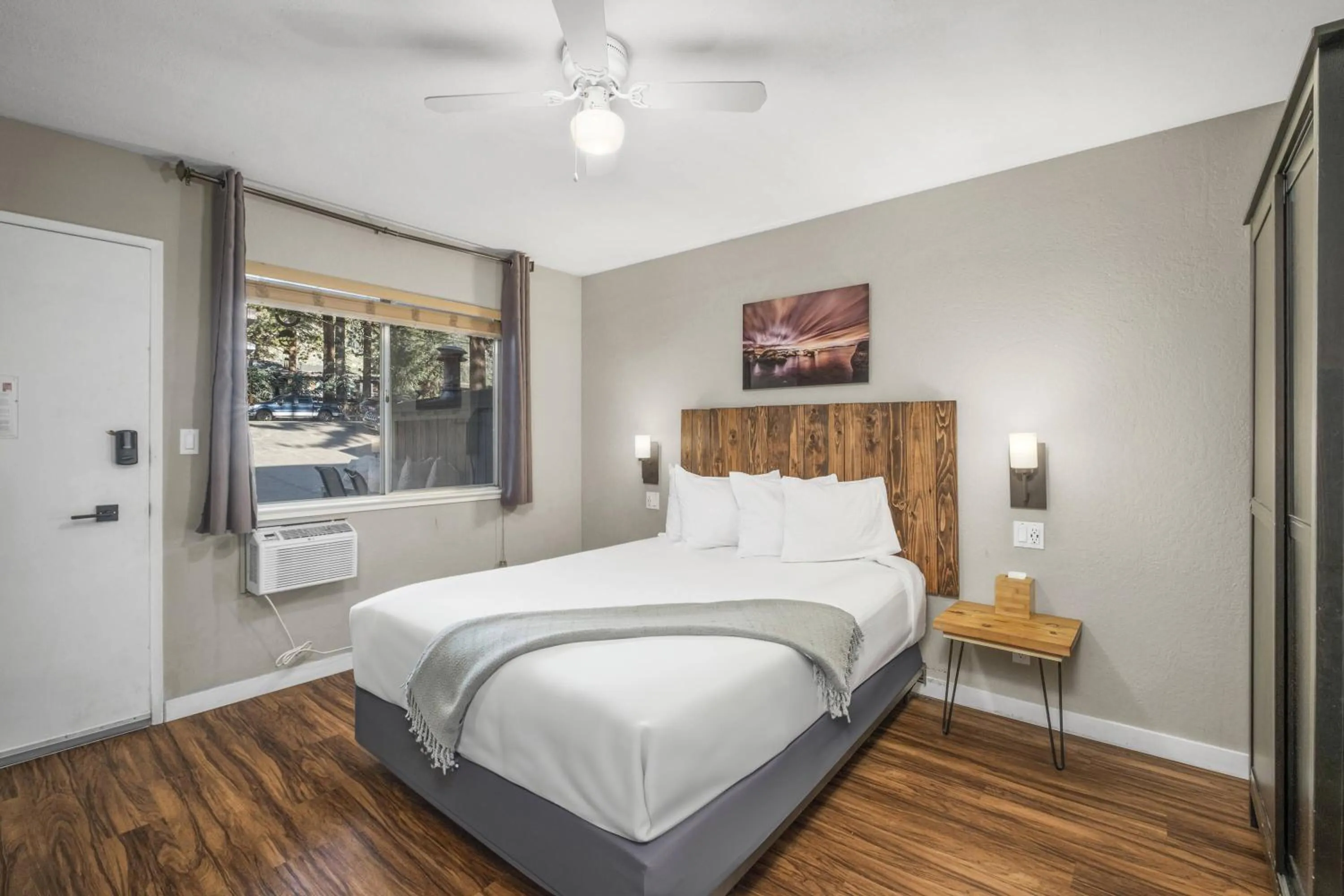 Bed in Resthaven Tahoe