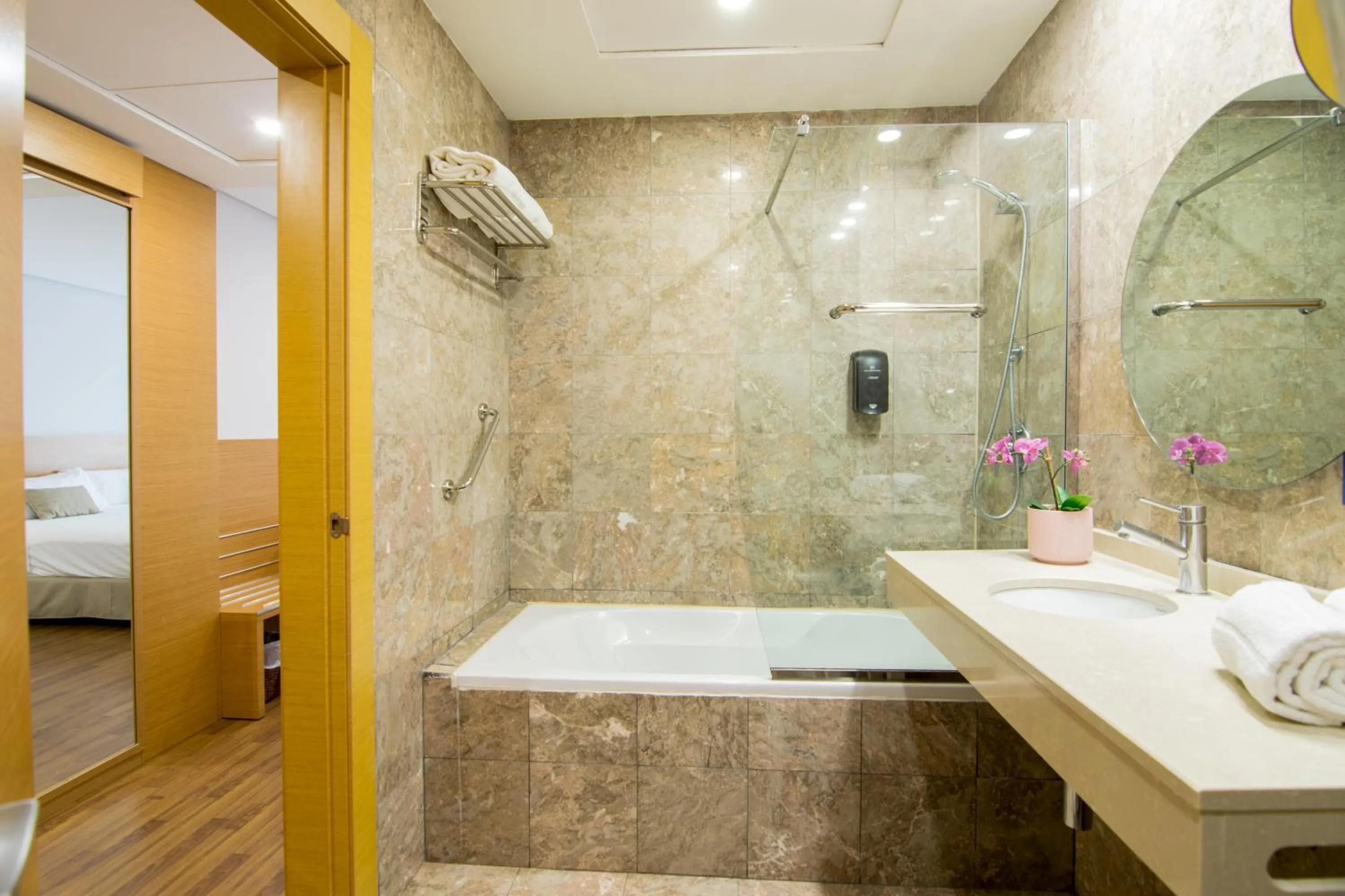 Bathroom in Cullera Holiday