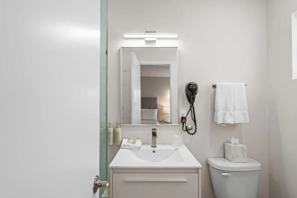 Bathroom in The Garden Hotel & Resort