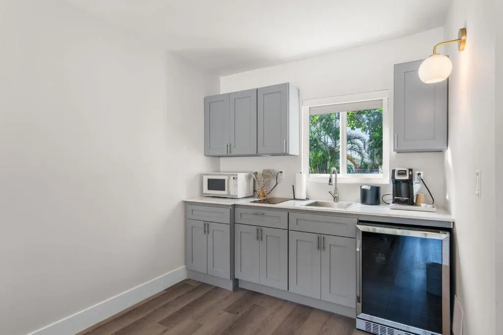 Kitchen or kitchenette in The Garden Hotel & Resort