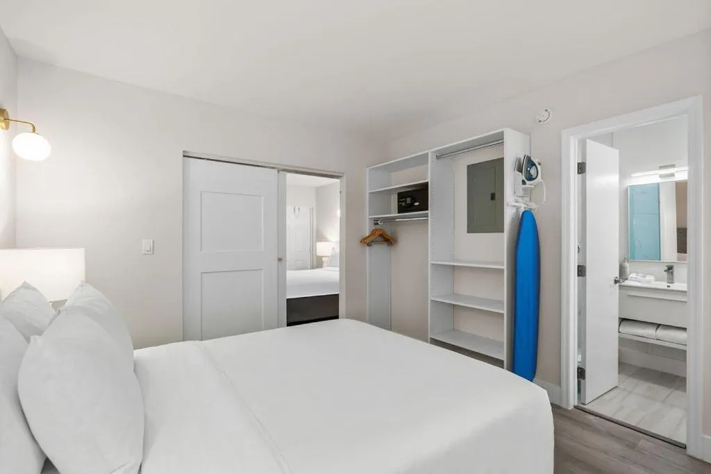 Bedroom, Bed in The Garden Hotel & Resort