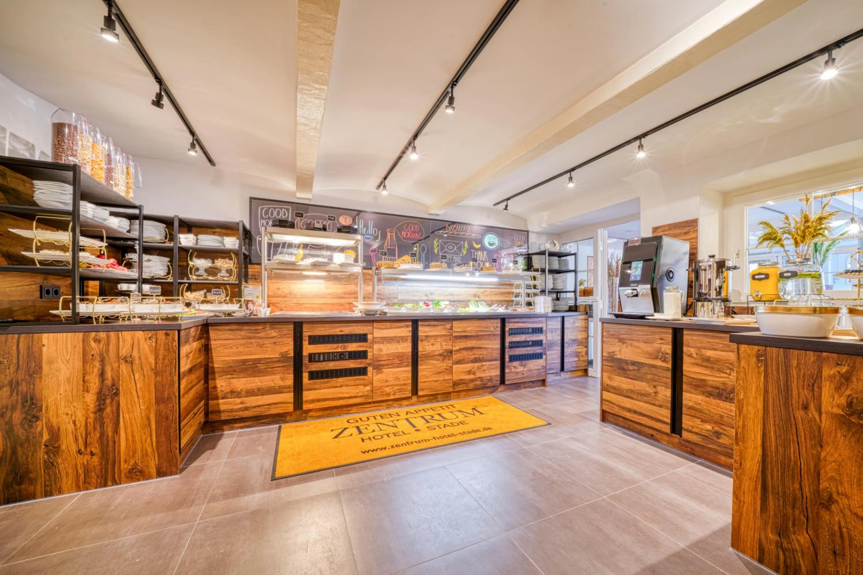 Food and drinks in Zentrum Hotel Stade