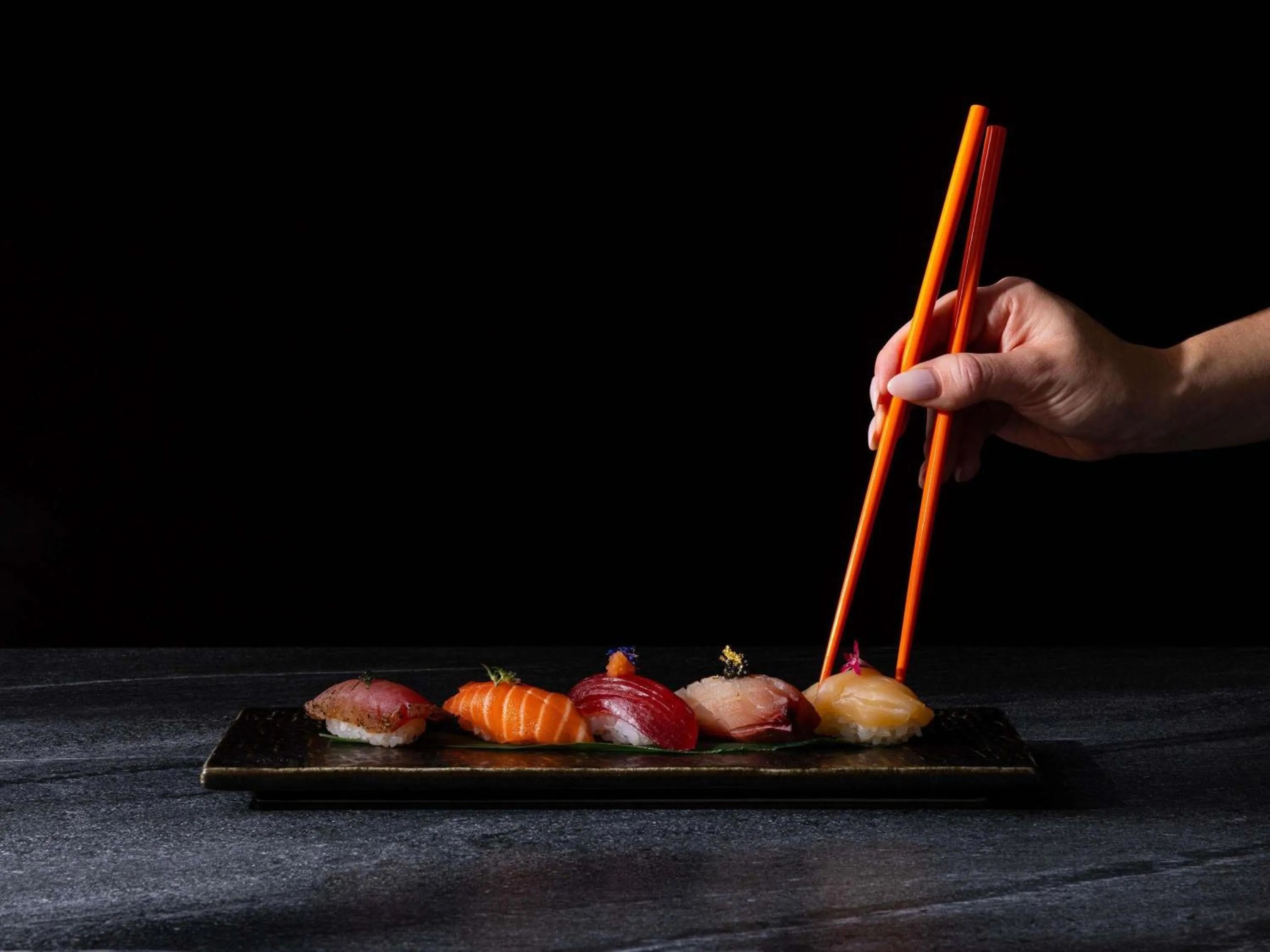 Lounge or bar in Fairmont Pacific Rim