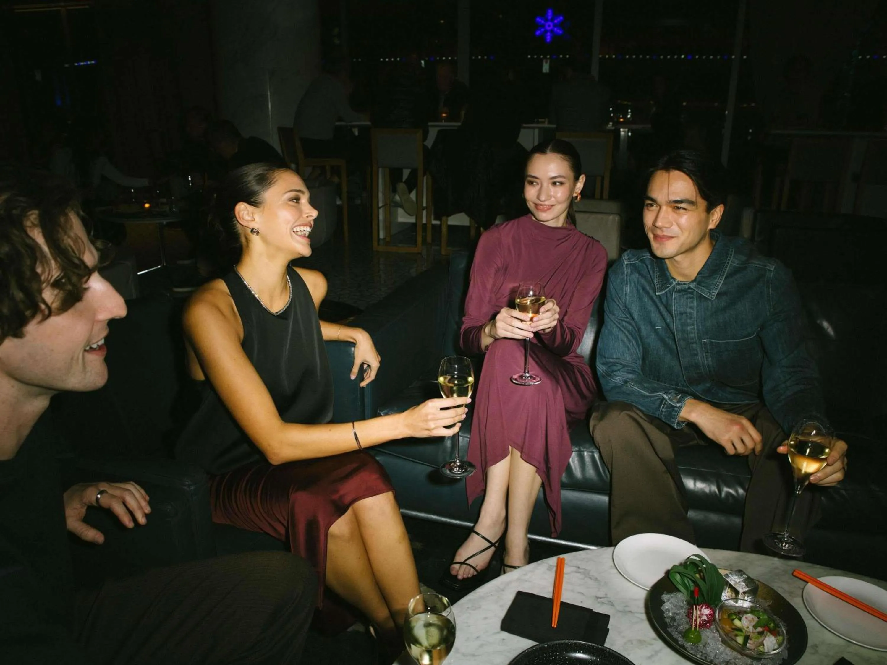 Lounge or bar in Fairmont Pacific Rim