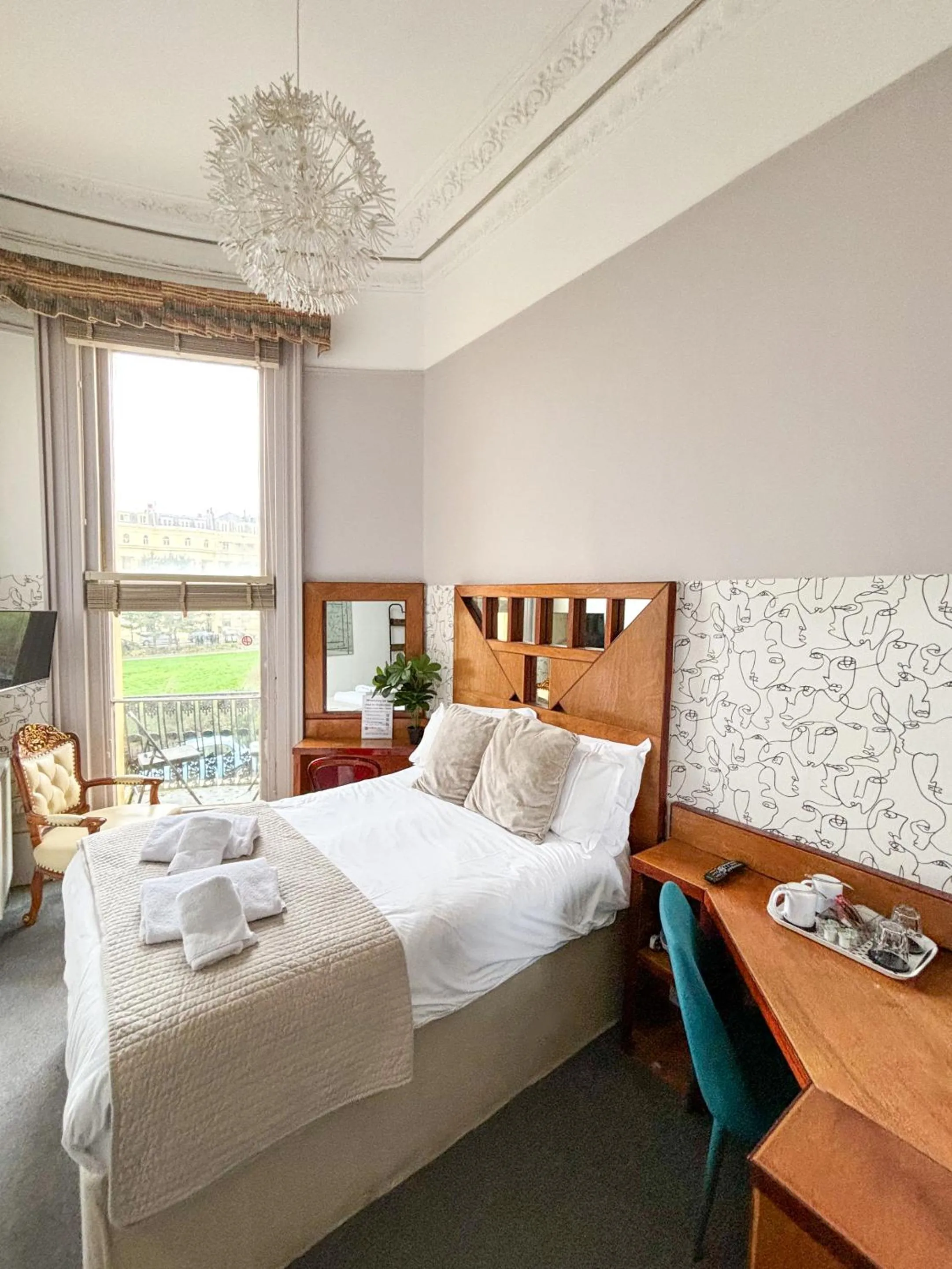 Bedroom, Bed in X Hotel Brunswick Square