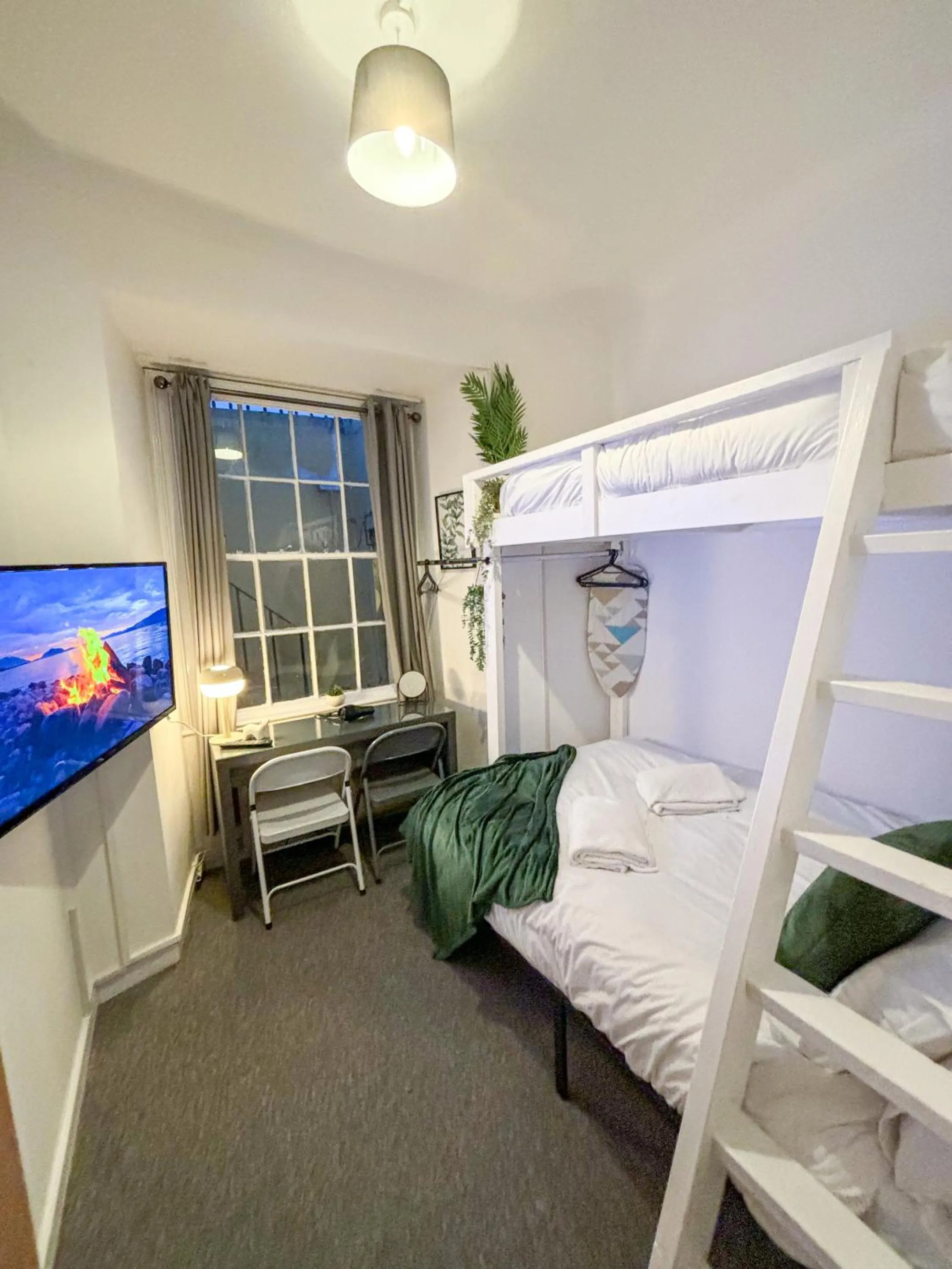 Bedroom, Bed in X Hotel Brunswick Square