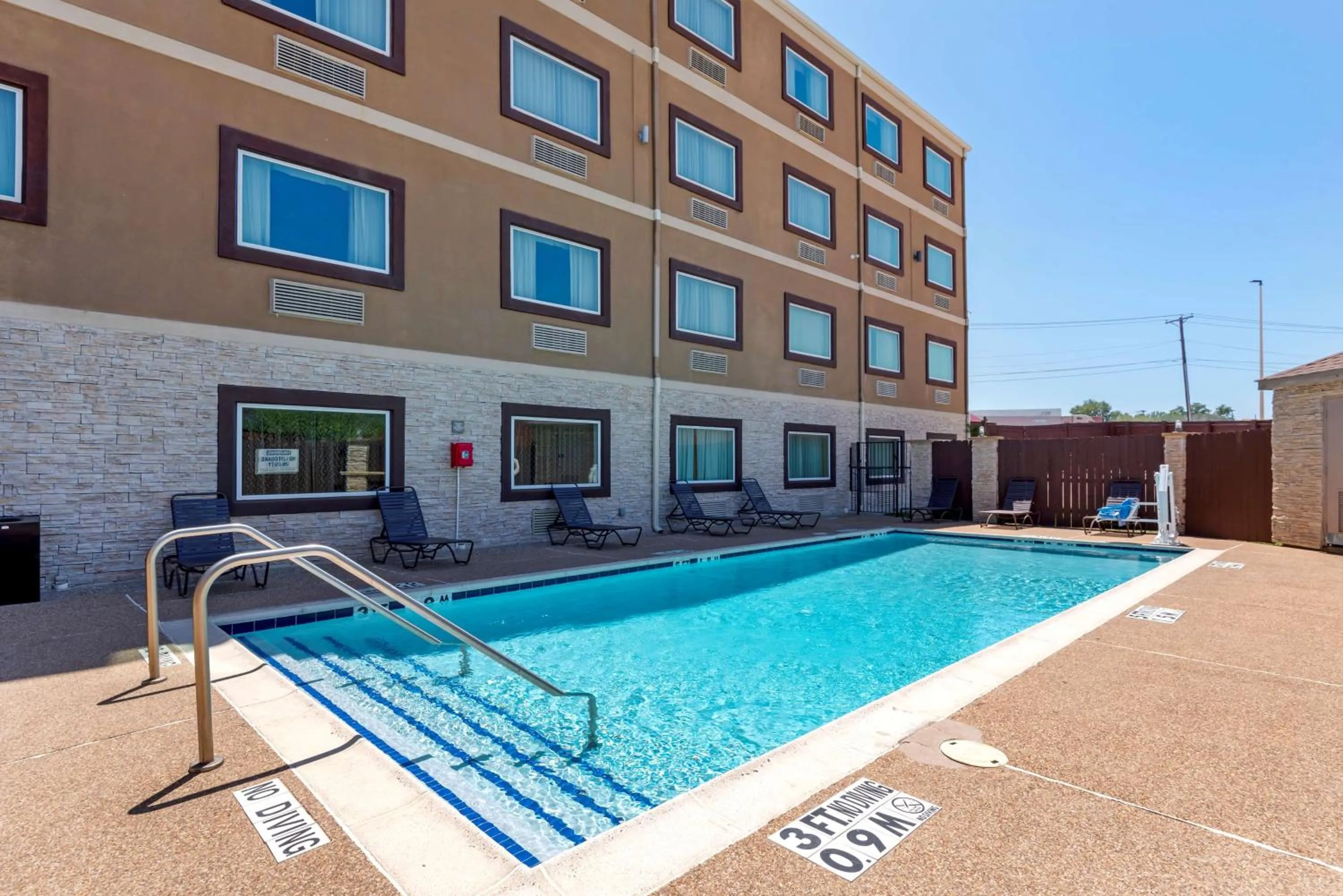 Pool view in Best Western Plus Arlington North Hotel & Suites