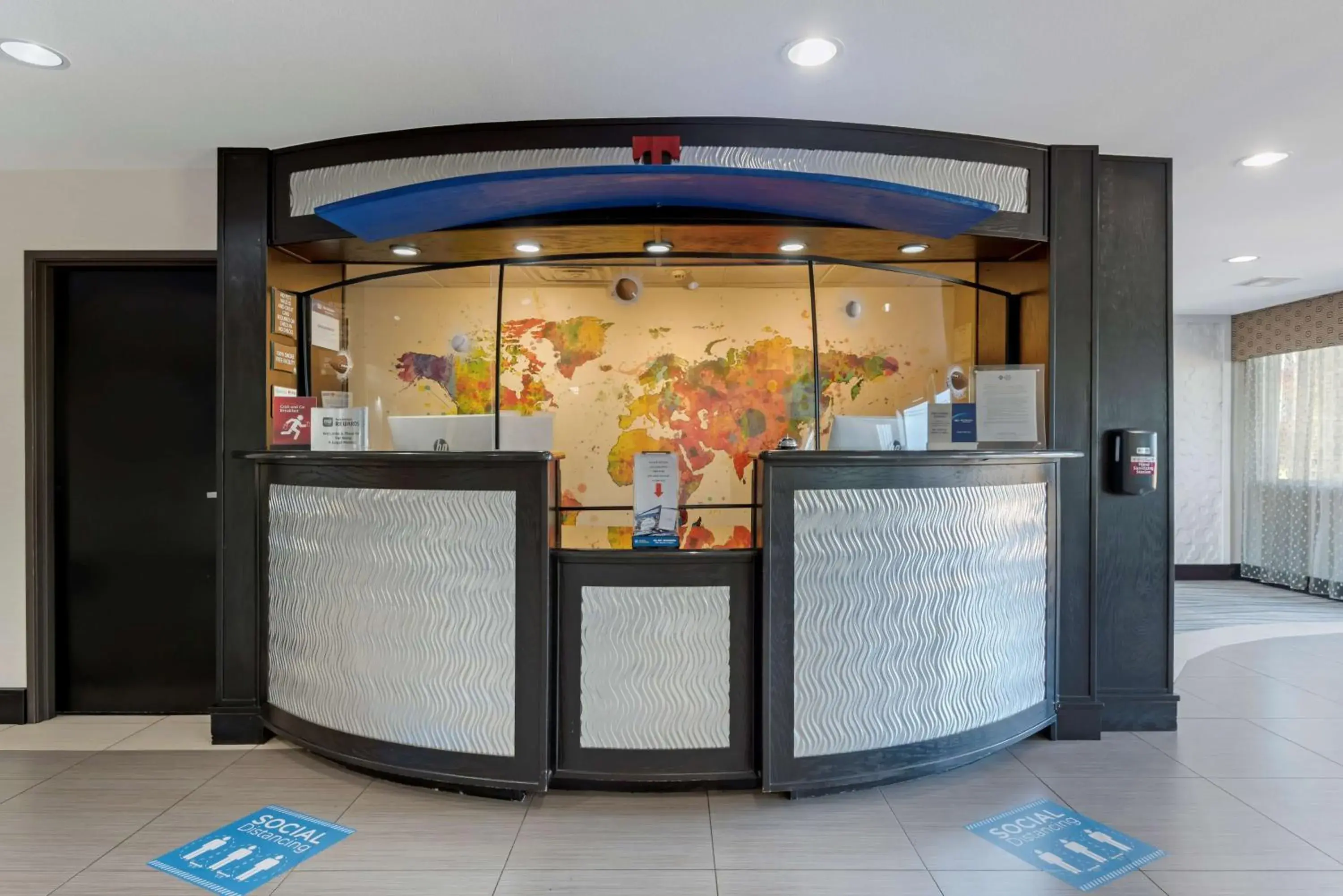 Lobby or reception in Best Western Plus Arlington North Hotel & Suites Lobby or reception in Best Western Plus Arlington North Hotel & Suites