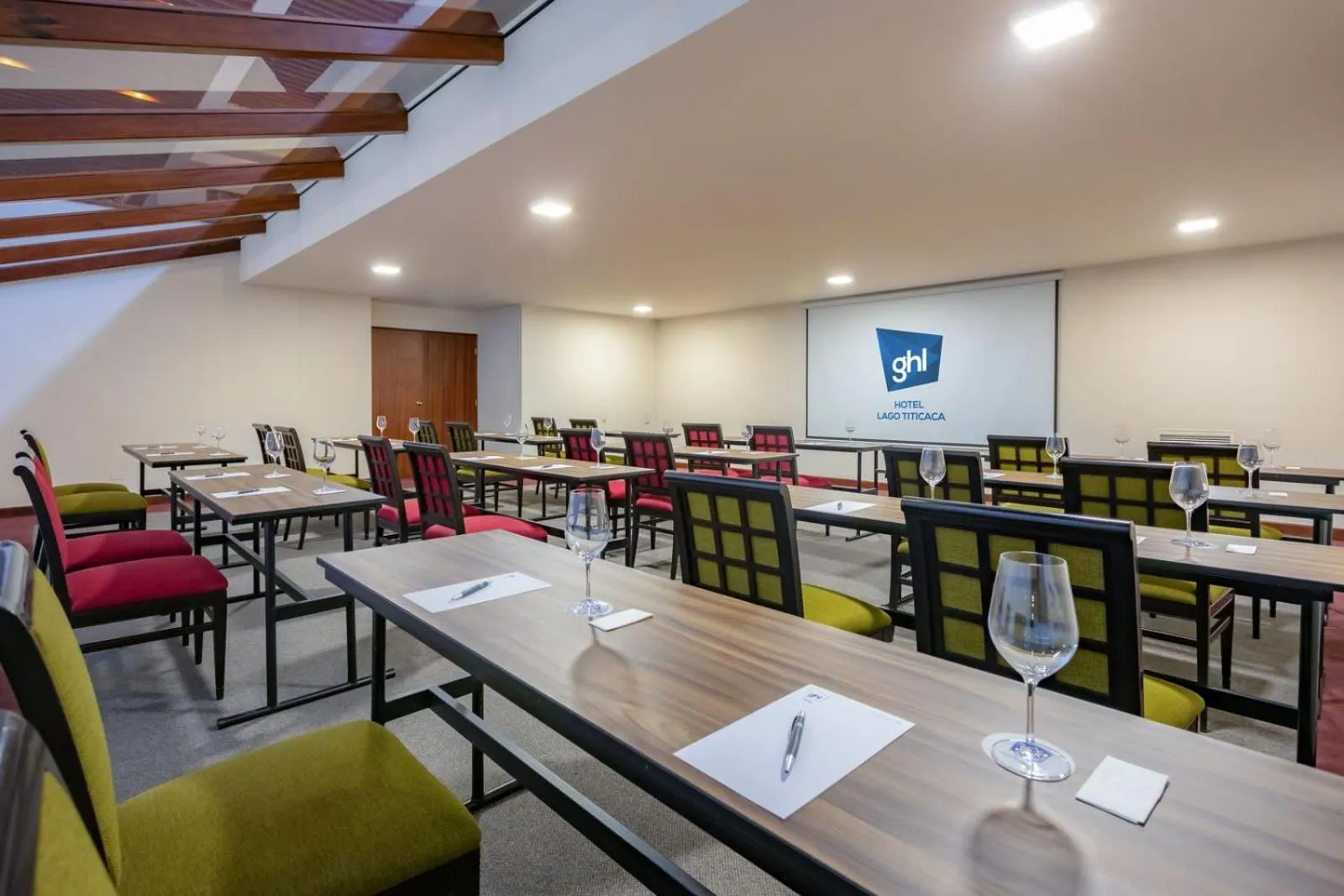 Shopping Area in GHL Hotel Lago Titicaca