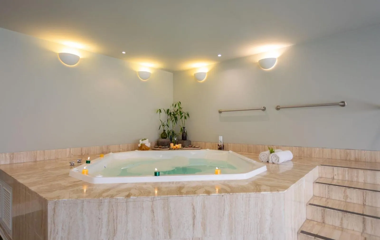 Fitness centre/facilities in GHL Hotel Lago Titicaca