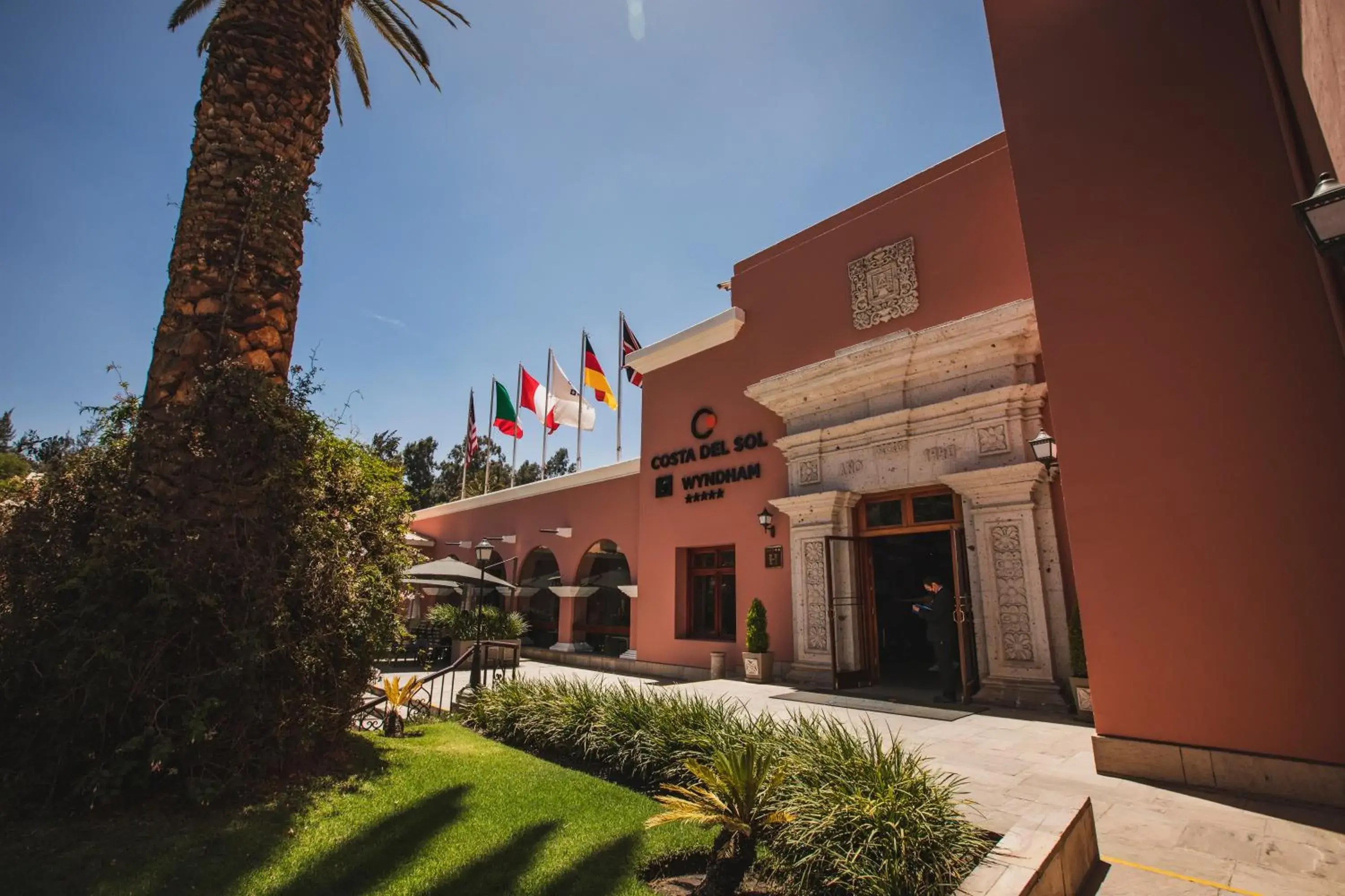 Property building in Wyndham Costa del Sol Arequipa Property building in Wyndham Costa del Sol Arequipa