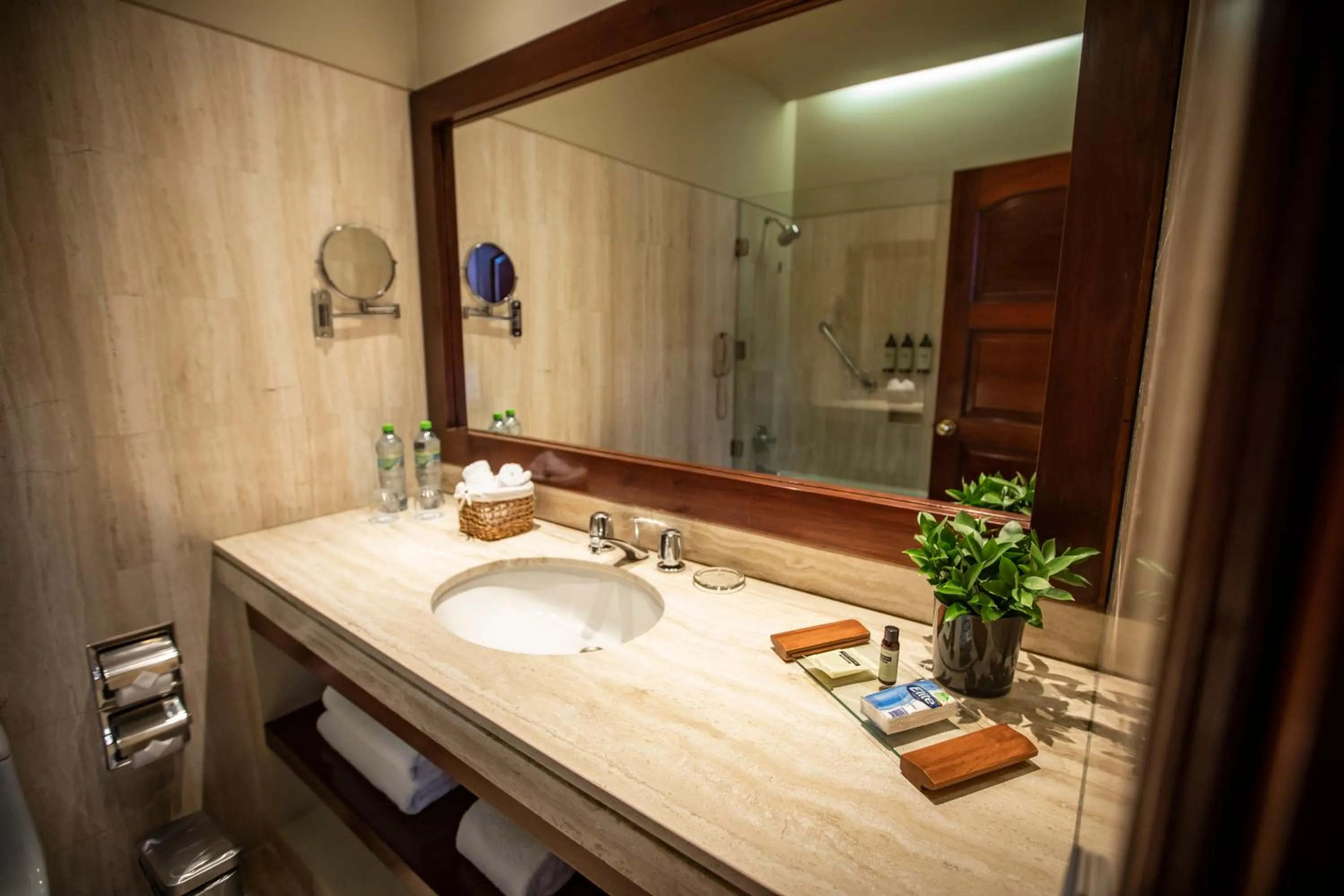 Bathroom in Wyndham Costa del Sol Arequipa