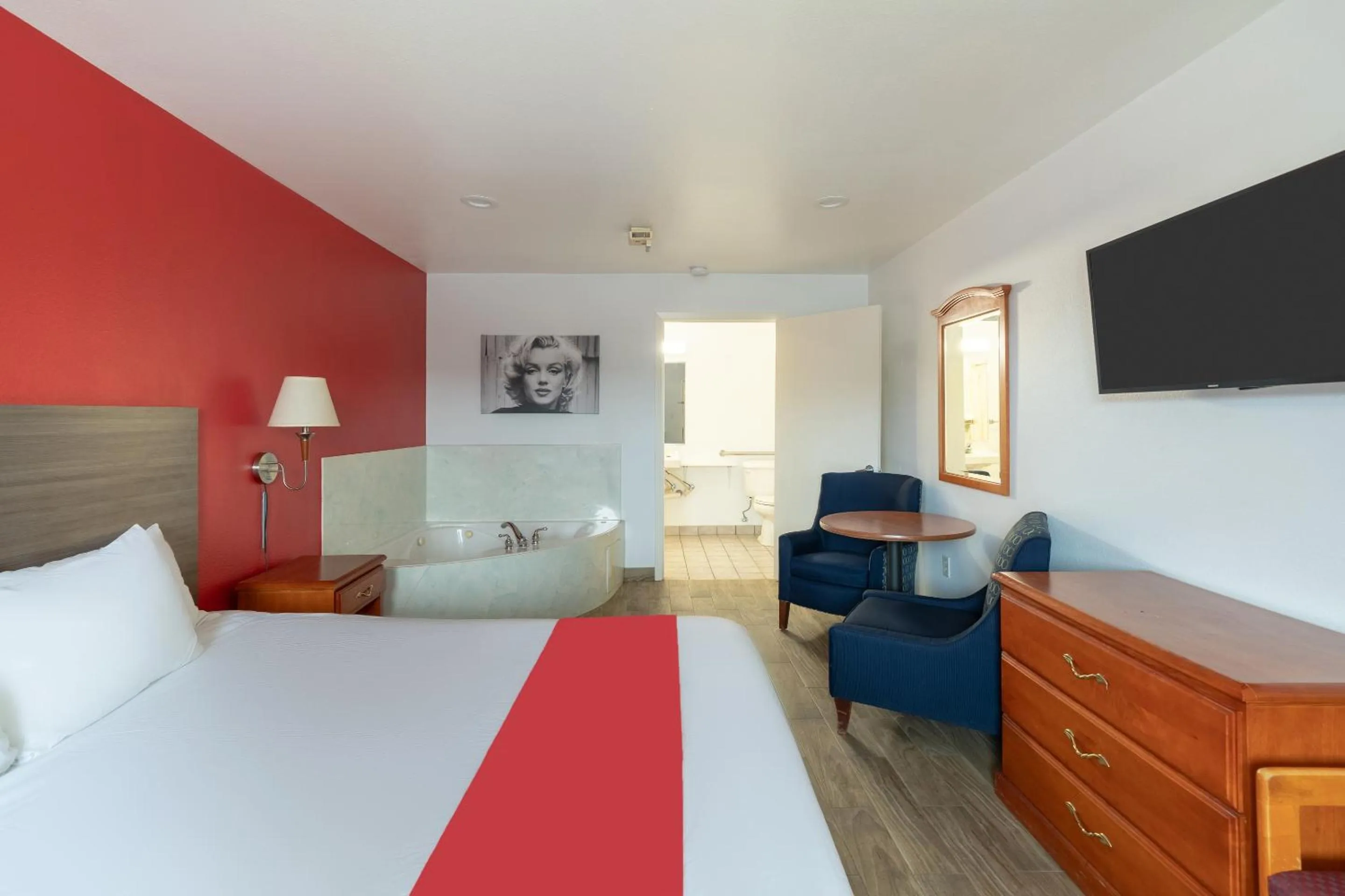 Bedroom, Bed in OYO Hotel San Antonio near AT&T Center