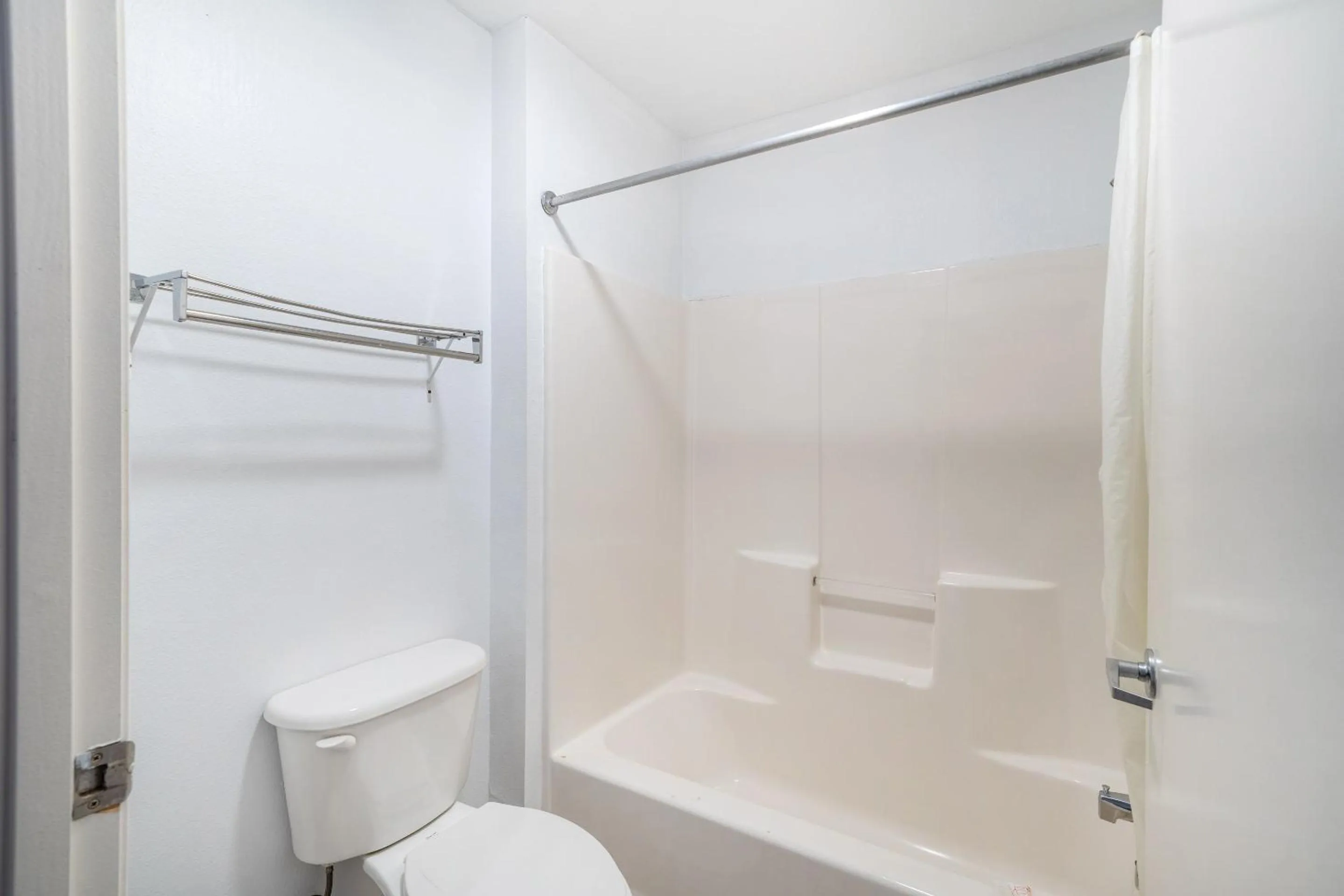 Bathroom in OYO Hotel San Antonio near AT&T Center