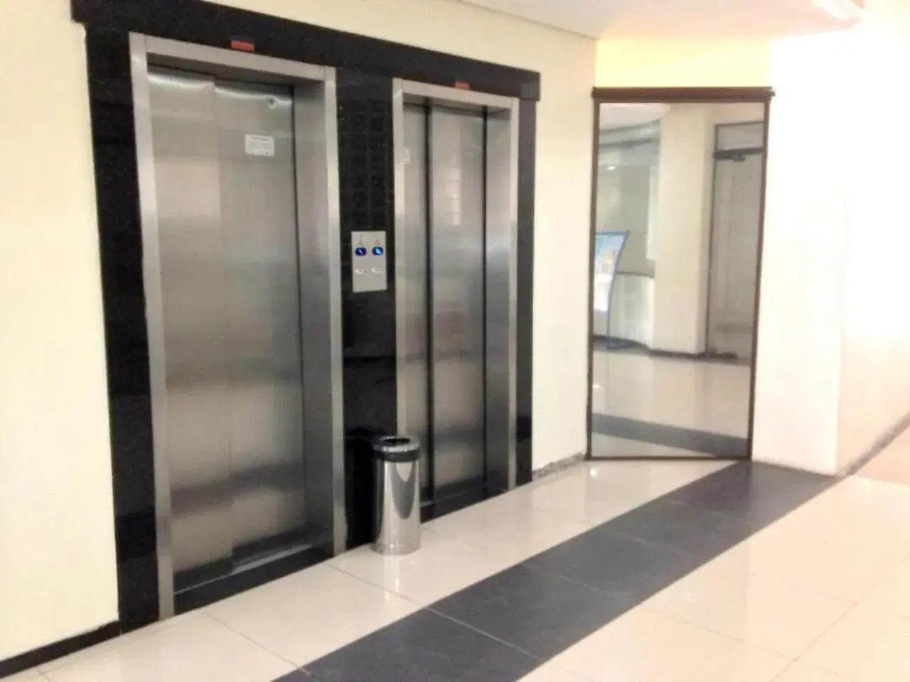 Lobby or reception in Umbu Hotel Porto Alegre - Centro Histórico - Prox Aeroporto Lobby or reception in Umbu Hotel Porto Alegre - Centro Histórico - Prox Aeroporto