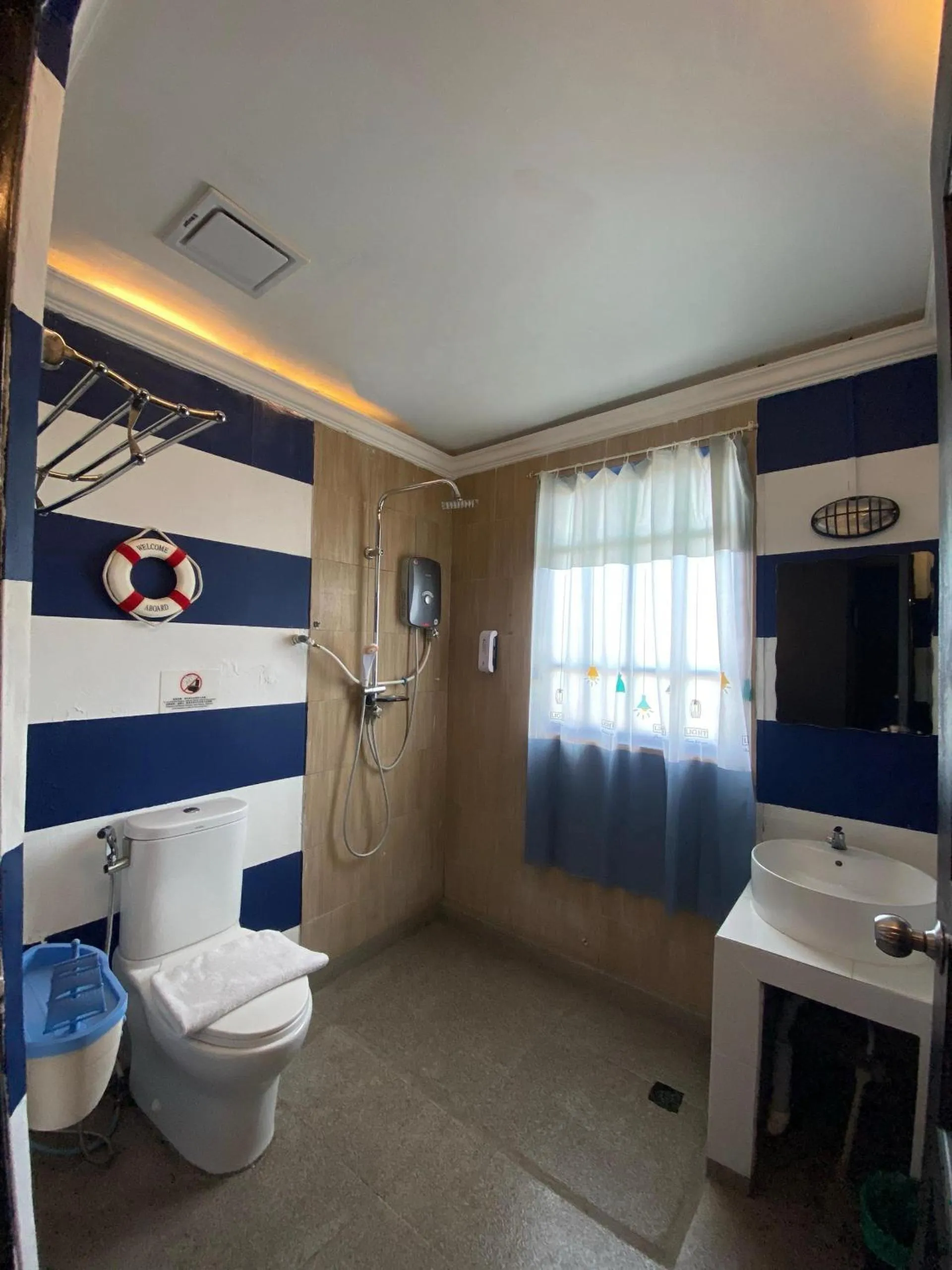 Ang Lee Holiday Stay