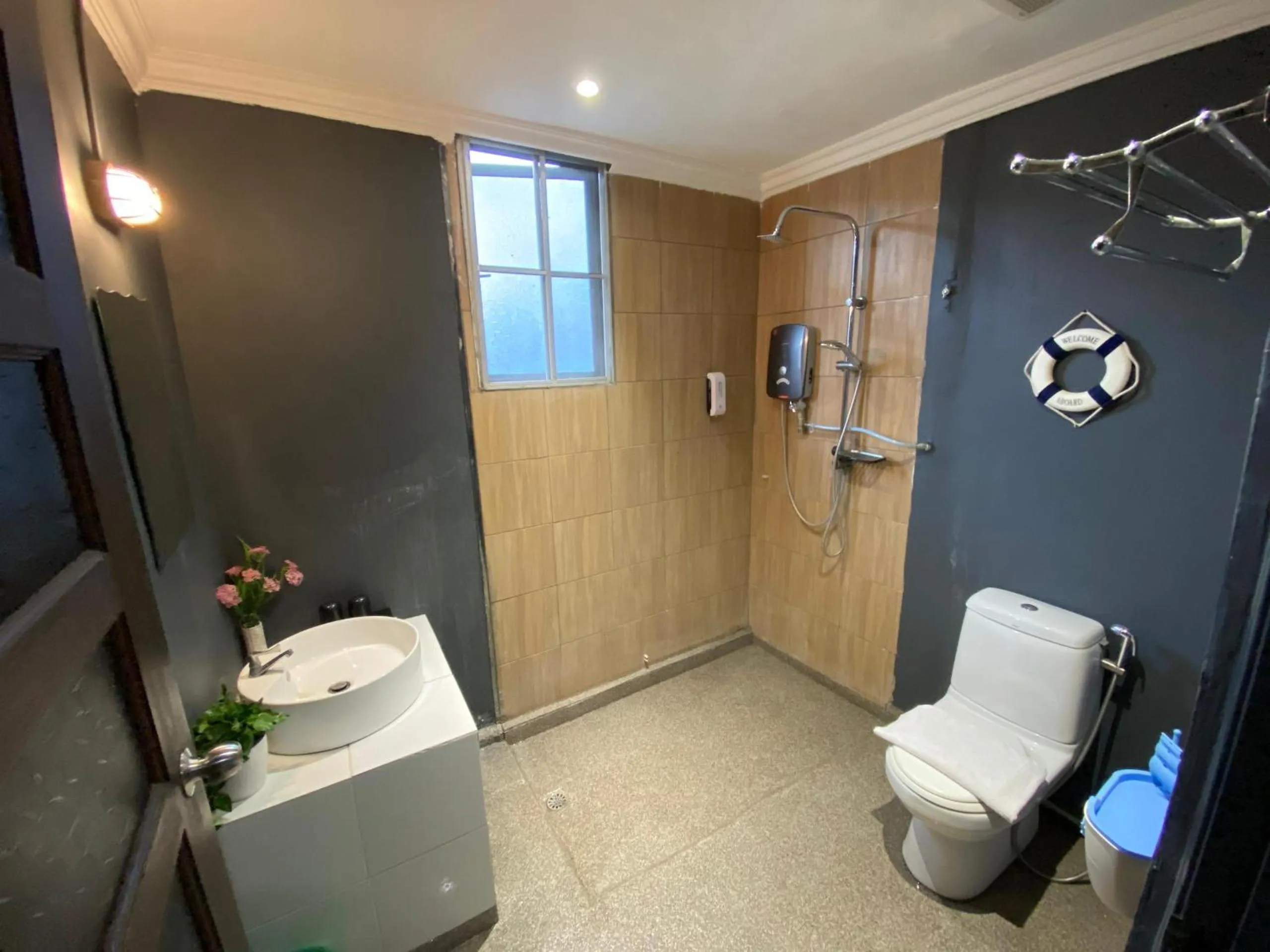 Ang Lee Holiday Stay