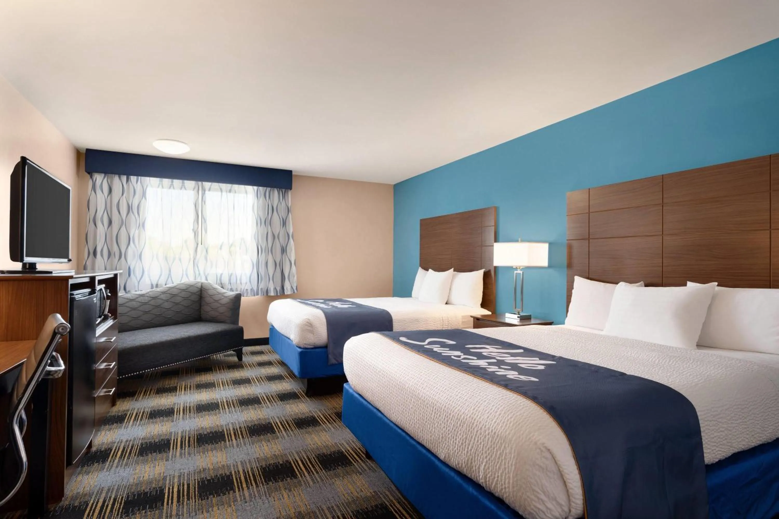 Photo of the whole room, Bed in Days Inn by Wyndham Middletown/Newport Area