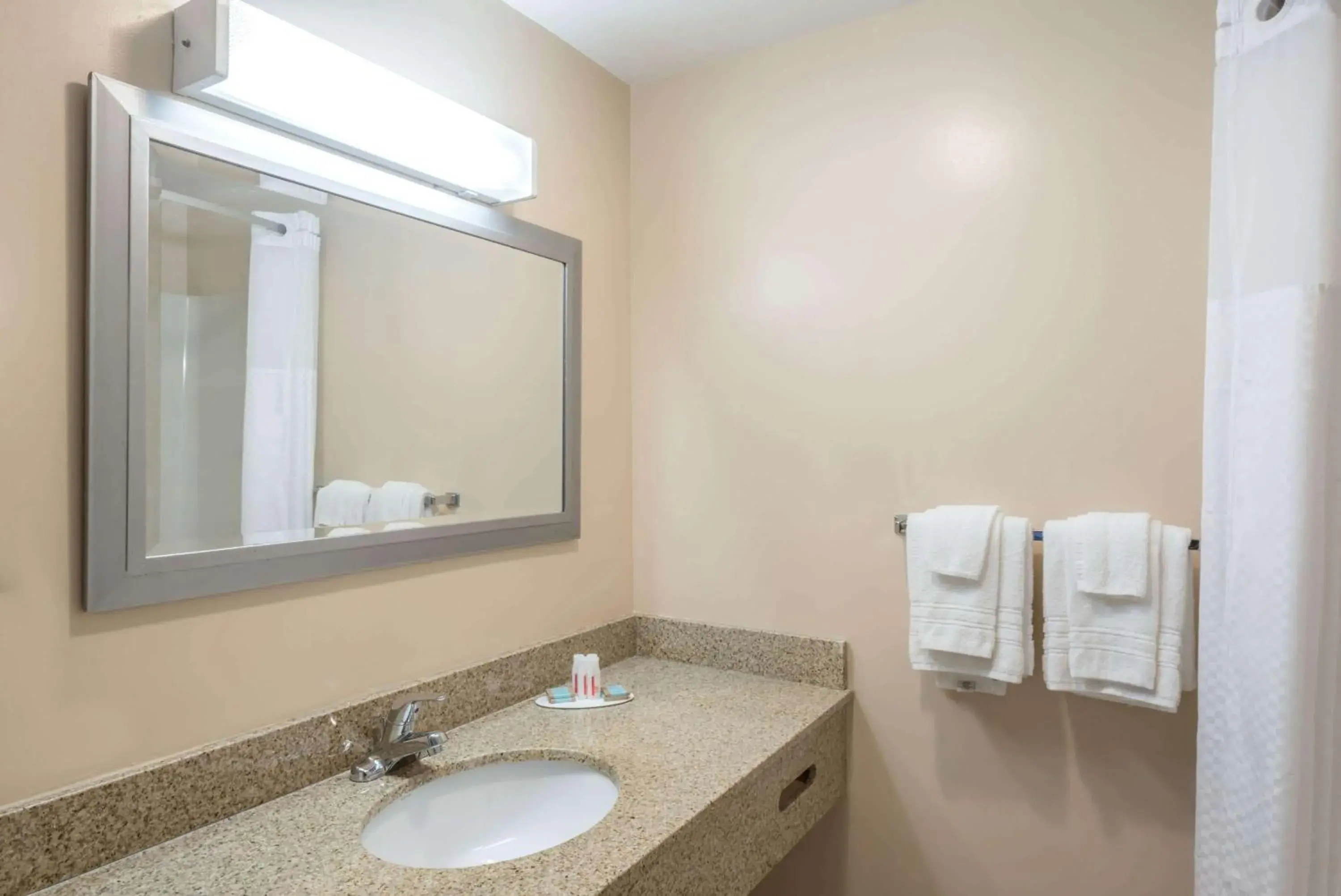 Bathroom in Days Inn by Wyndham Middletown/Newport Area Bathroom in Days Inn by Wyndham Middletown/Newport Area