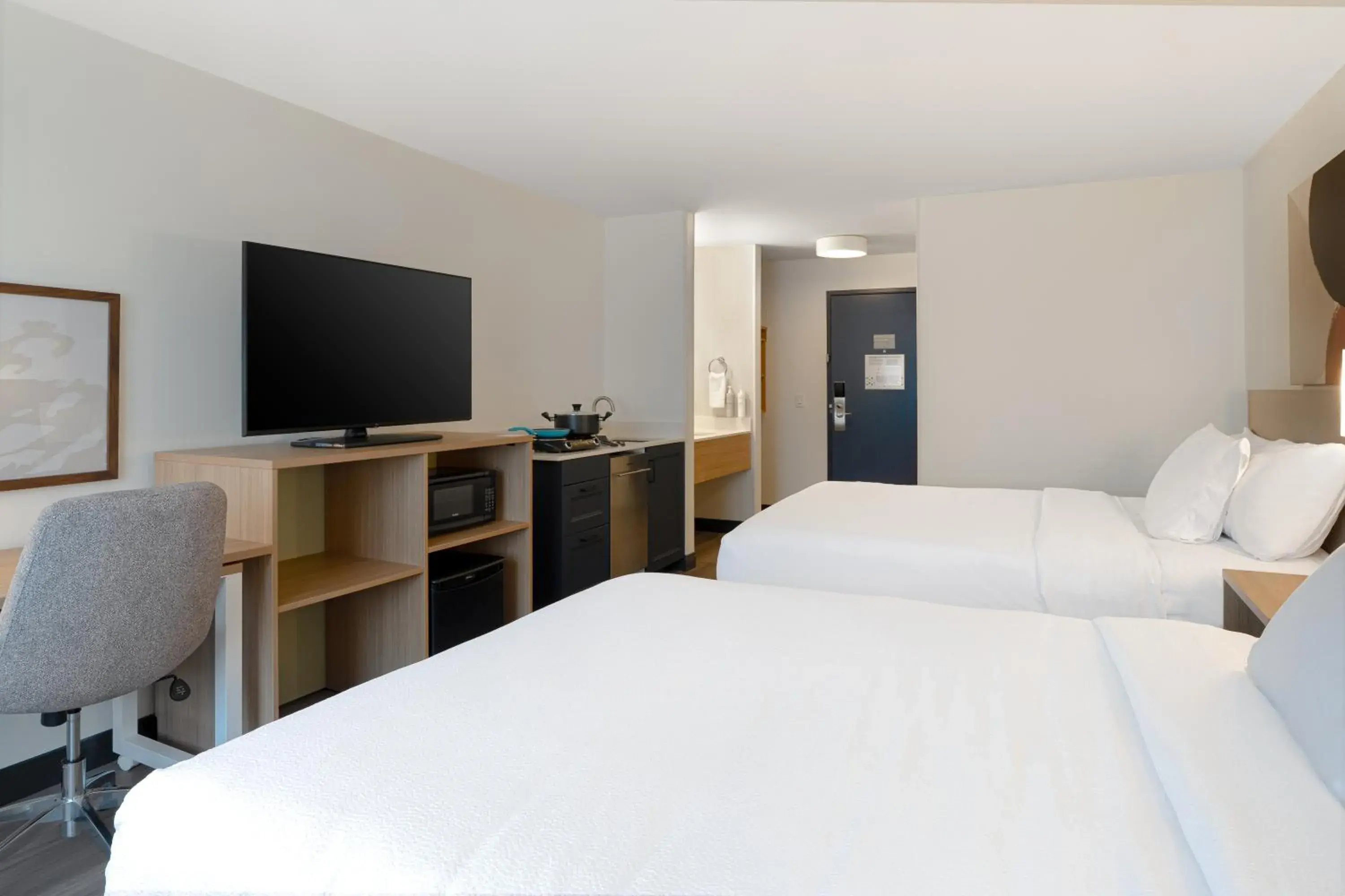 Kitchen or kitchenette, Bed in Spark by Hilton West Coxsackie Kitchen or kitchenette, Bed in Spark by Hilton West Coxsackie