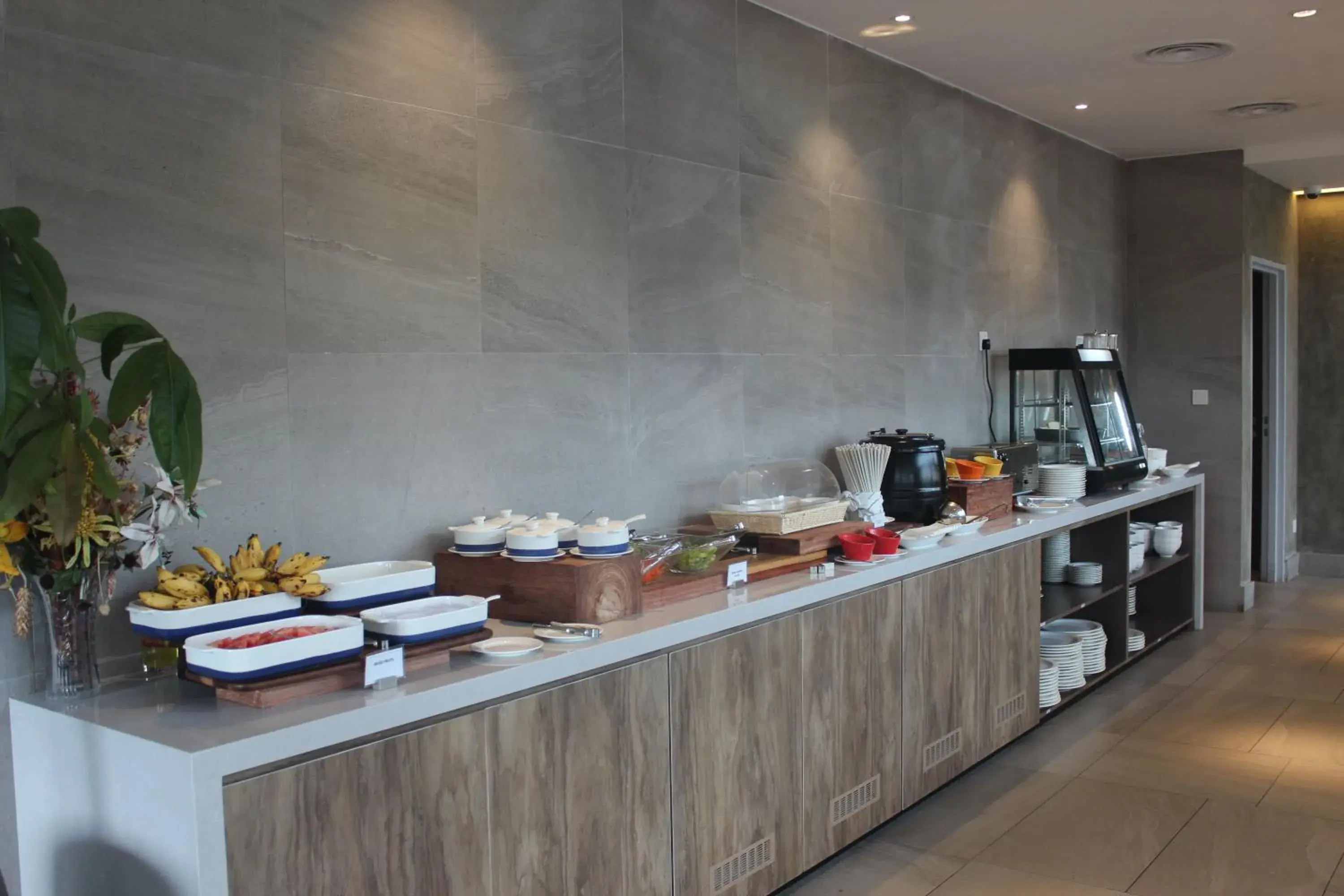 Buffet breakfast in Jinhold Hotel & Serviced Apartment Buffet breakfast in Jinhold Hotel & Serviced Apartment