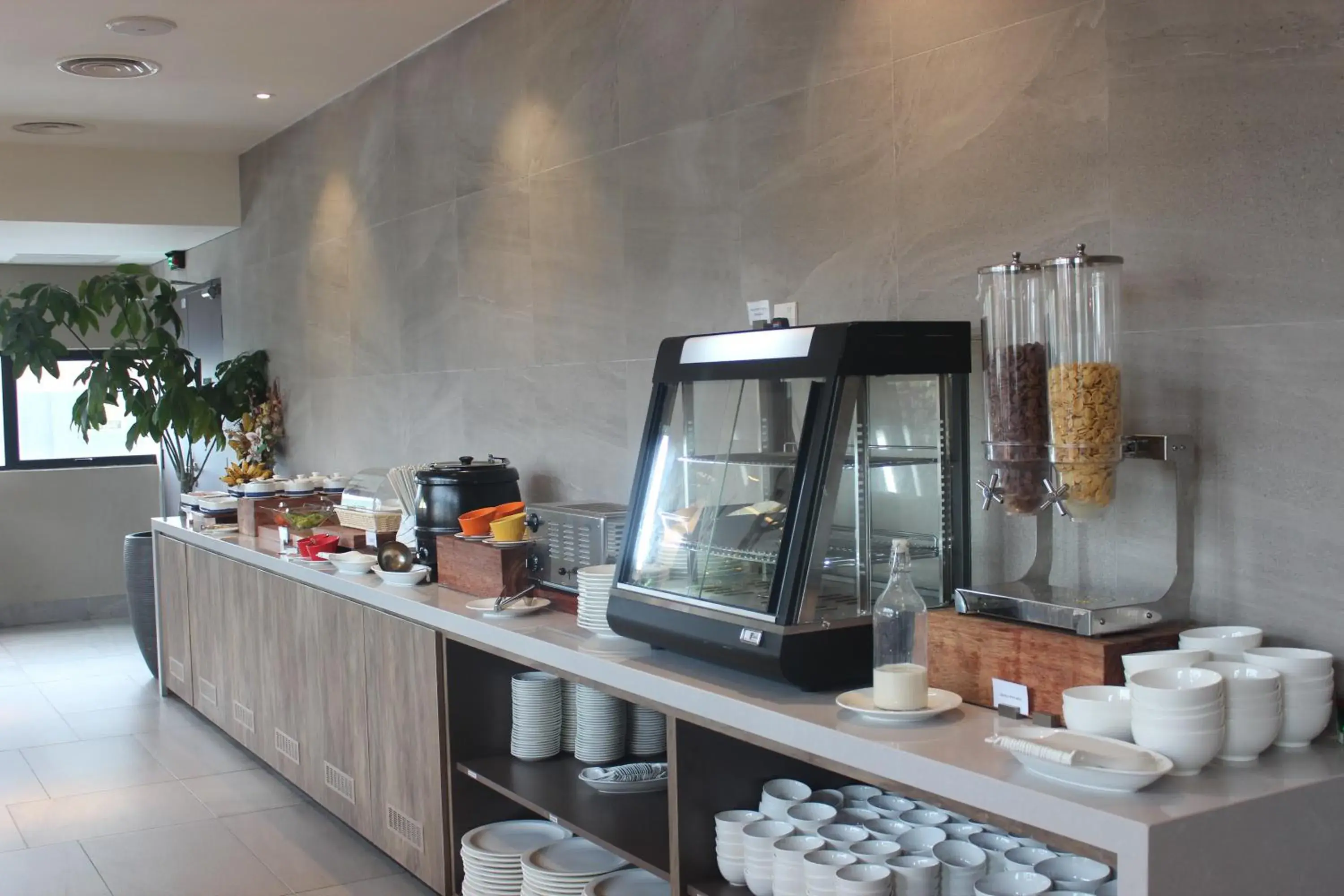 Buffet breakfast in Jinhold Hotel & Serviced Apartment Buffet breakfast in Jinhold Hotel & Serviced Apartment