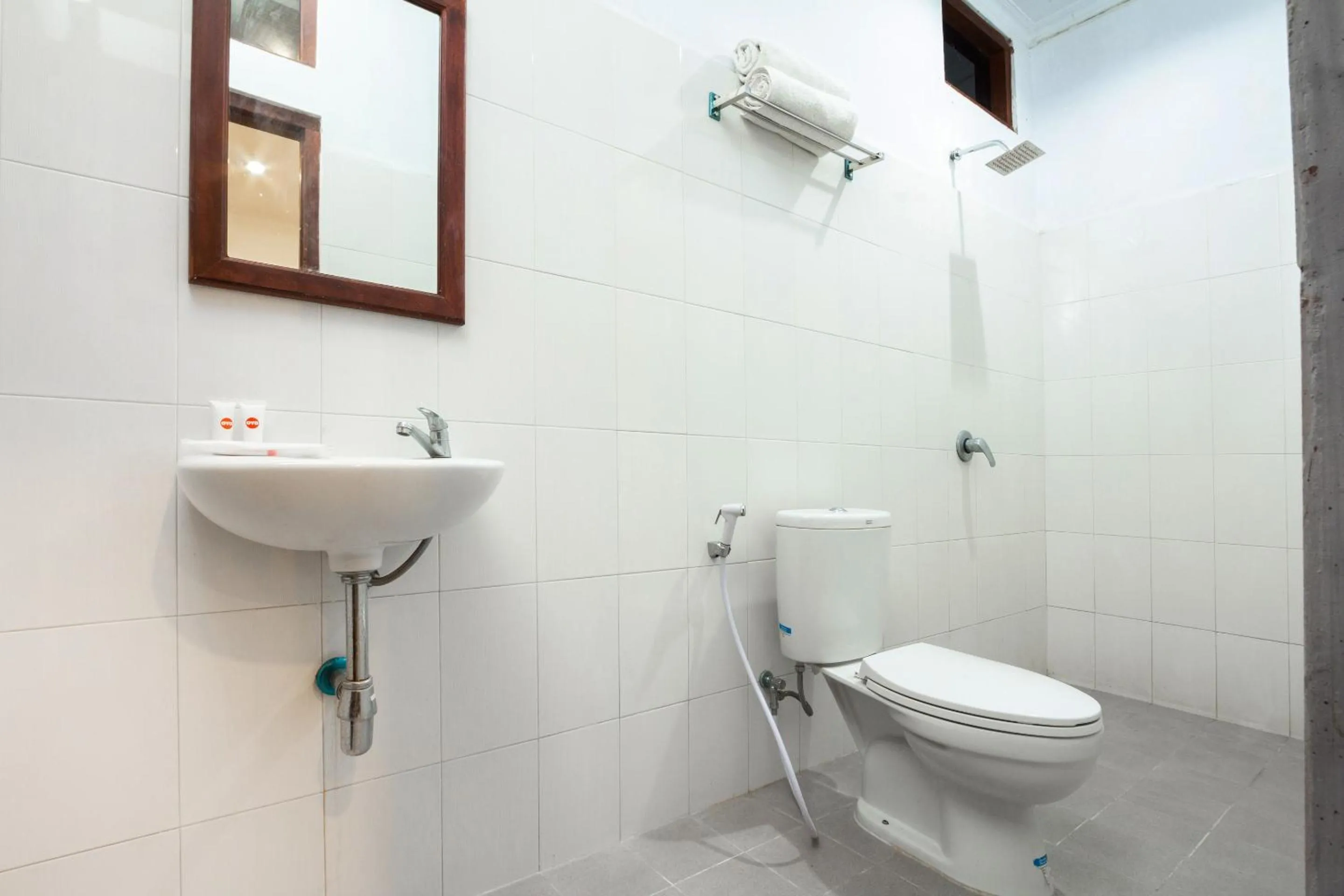 Bathroom in Hotel O Abhaya Mudra Homestay