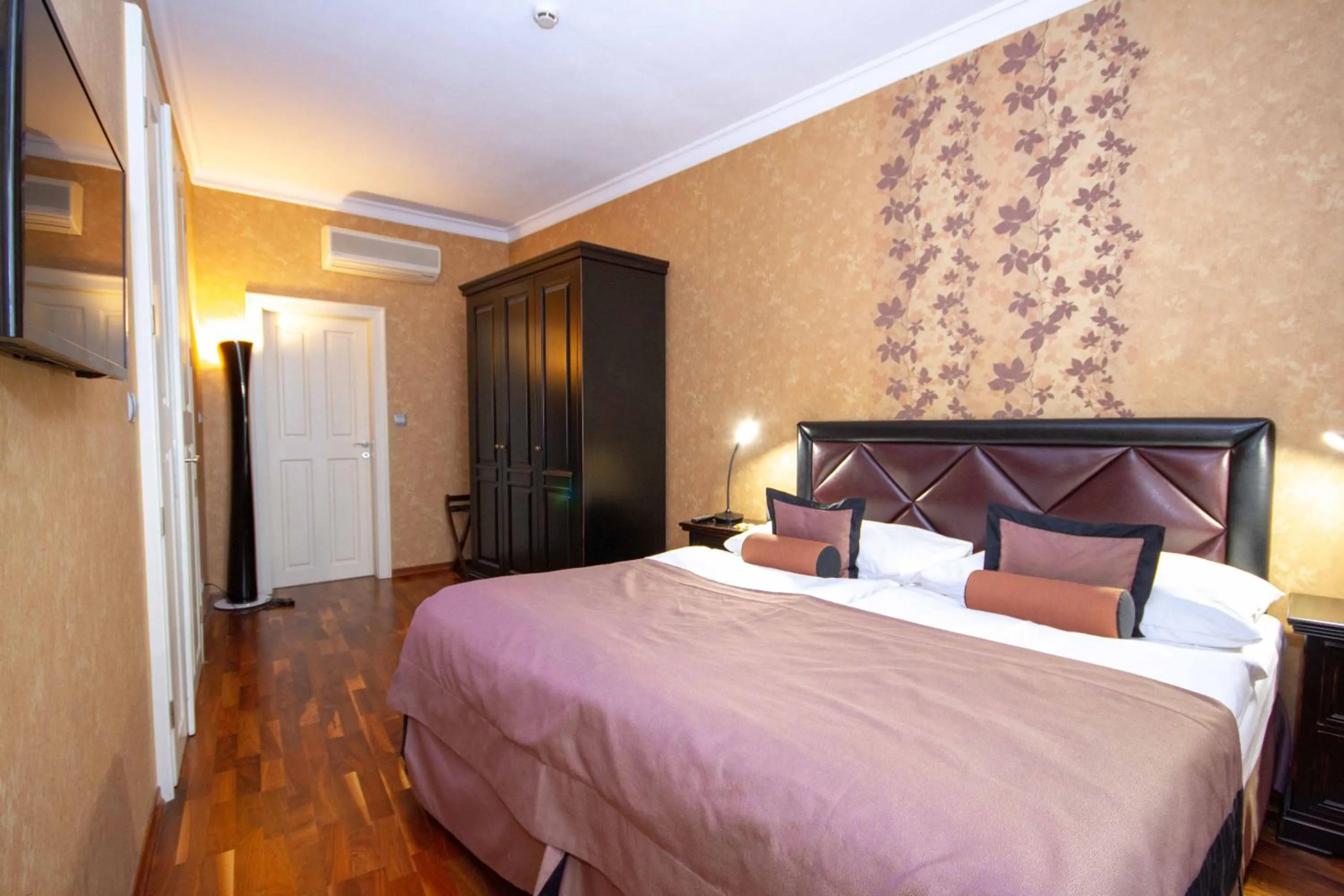 Bed in SKARITZ Hotel & Residence