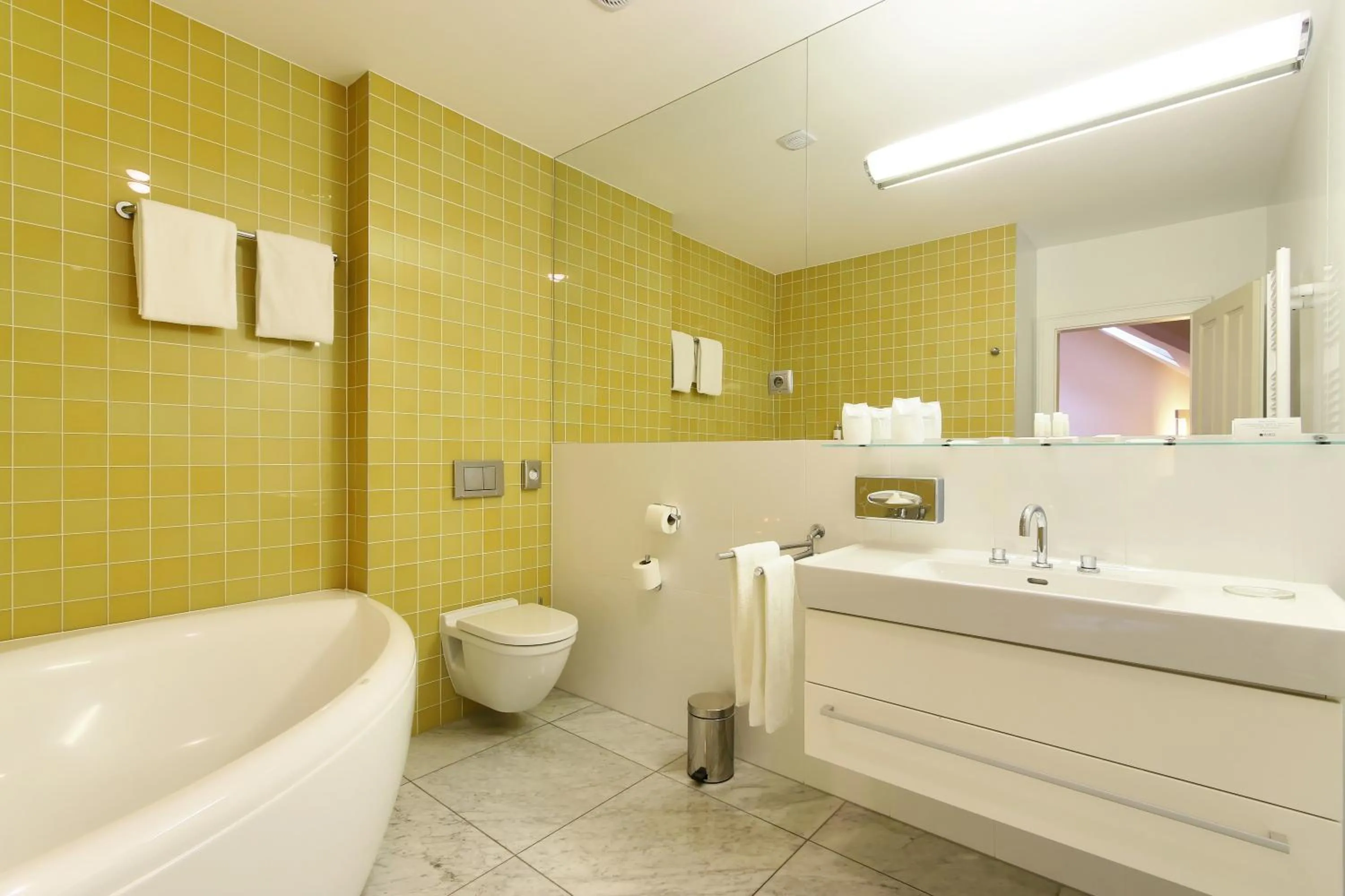 SKARITZ Hotel & Residence