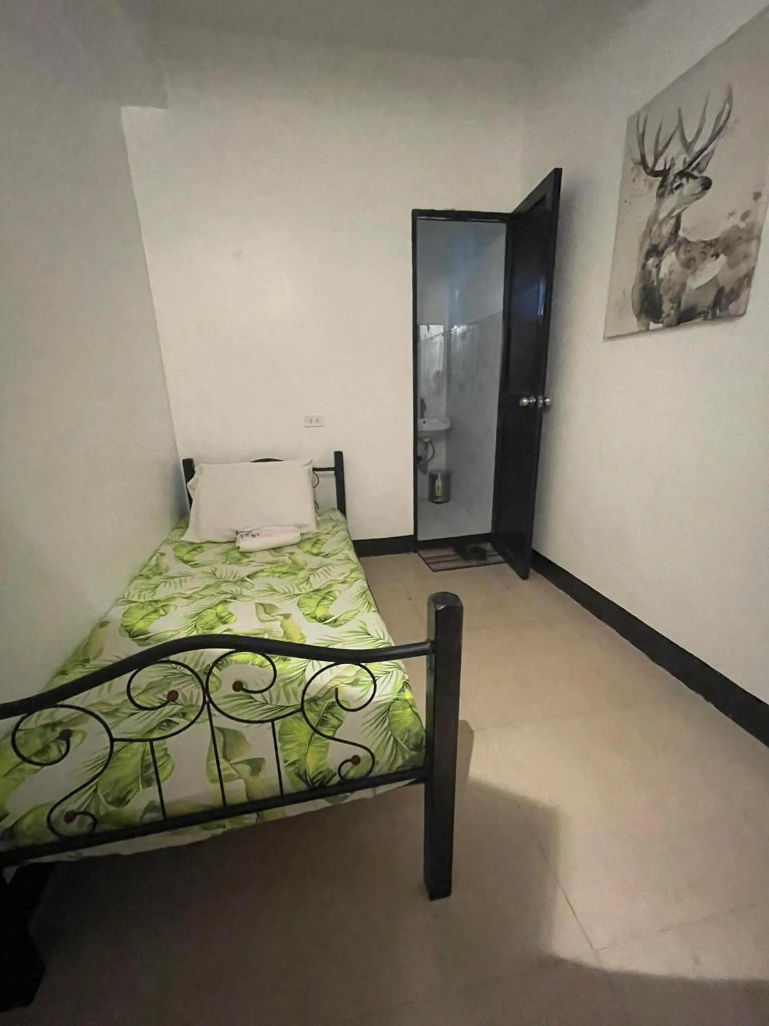 Bed in Mayon Lodging House