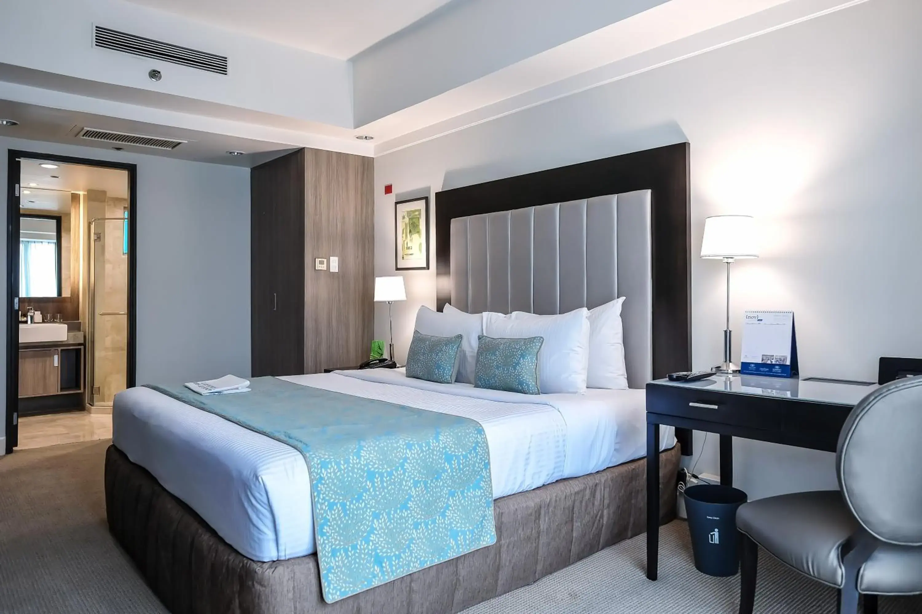 Photo of the whole room, Bed in Somerset Millennium Makati Photo of the whole room, Bed in Somerset Millennium Makati