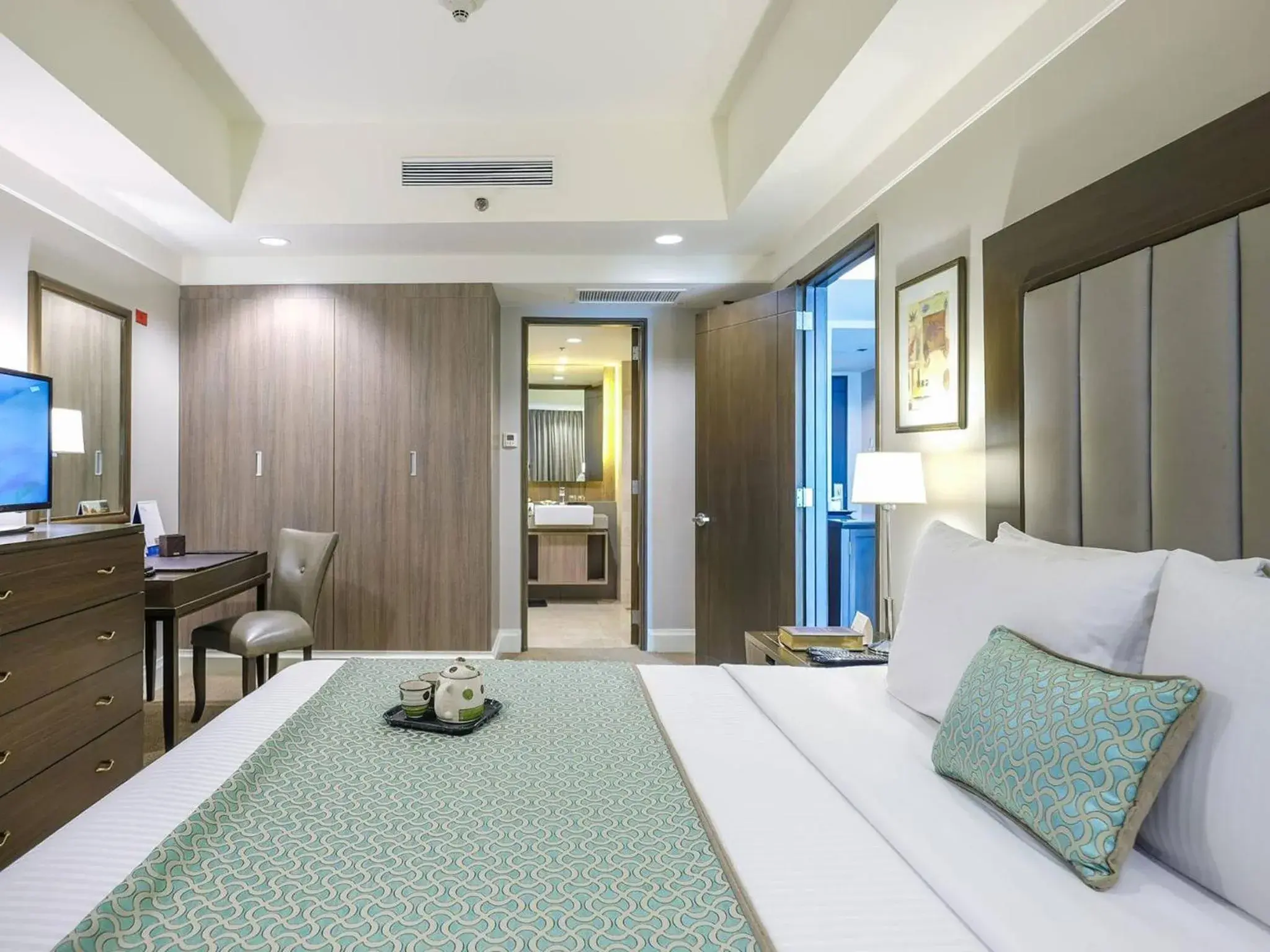 Bed in Somerset Millennium Makati Bed in Somerset Millennium Makati