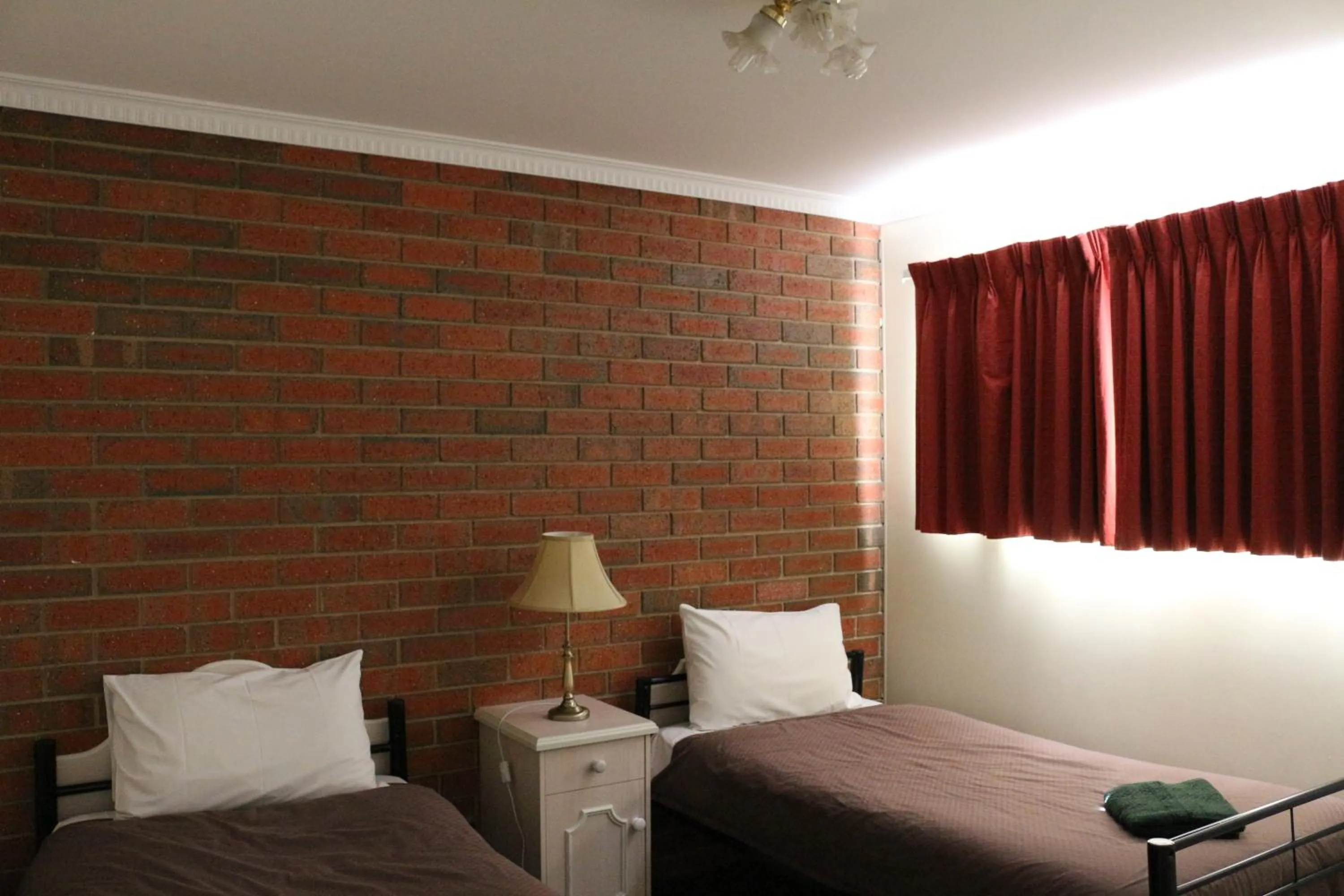 Bed in Bendigo Haymarket Motor Inn