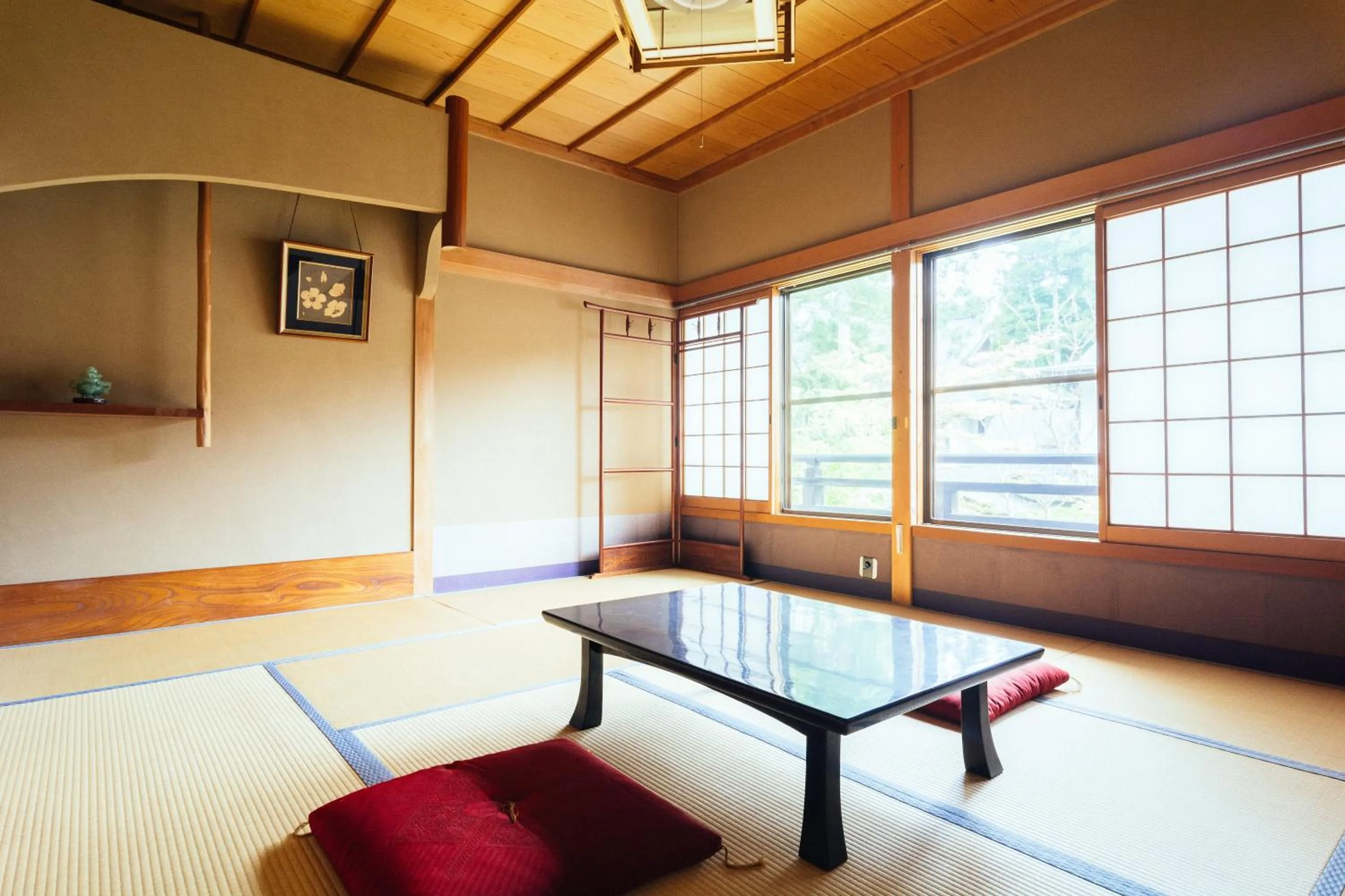 Photo of the whole room in 高野山 宿坊 増福院 -Koyasan Shukubo Zofukuin-
