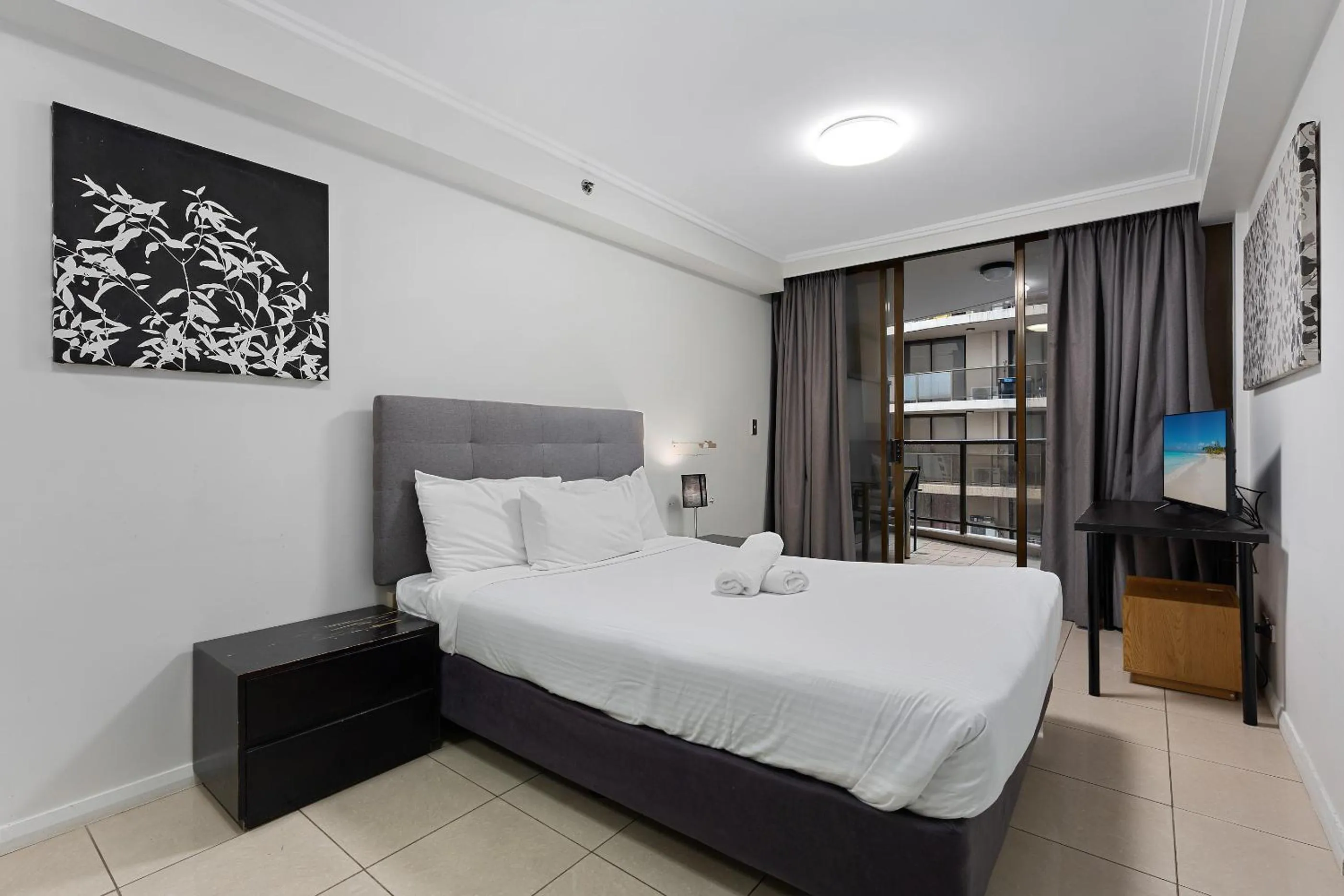 Bed in Fiori Apartments