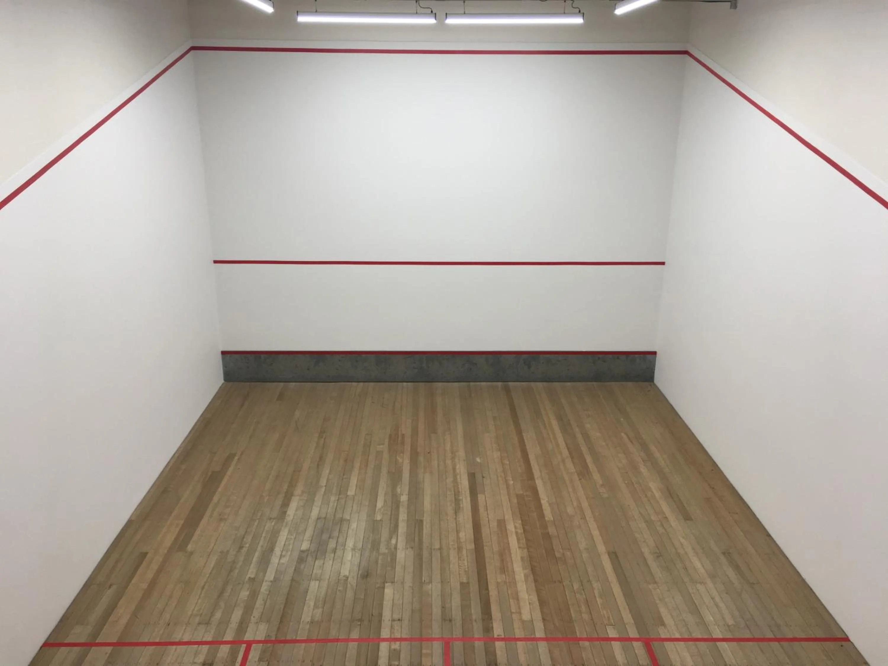 Squash in Nugget Point Hotel