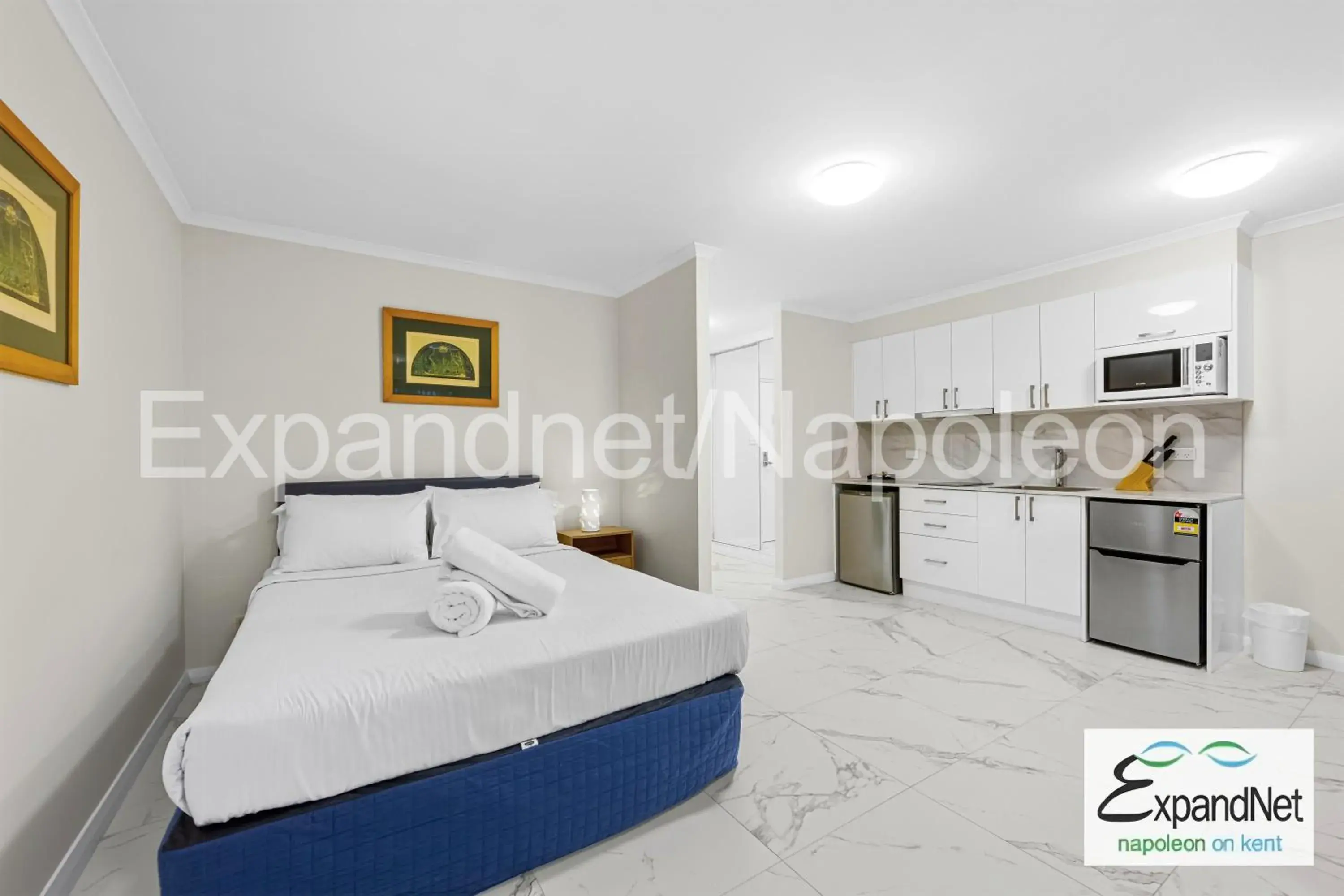 Bed in Napoleon On Kent Bed in Napoleon On Kent