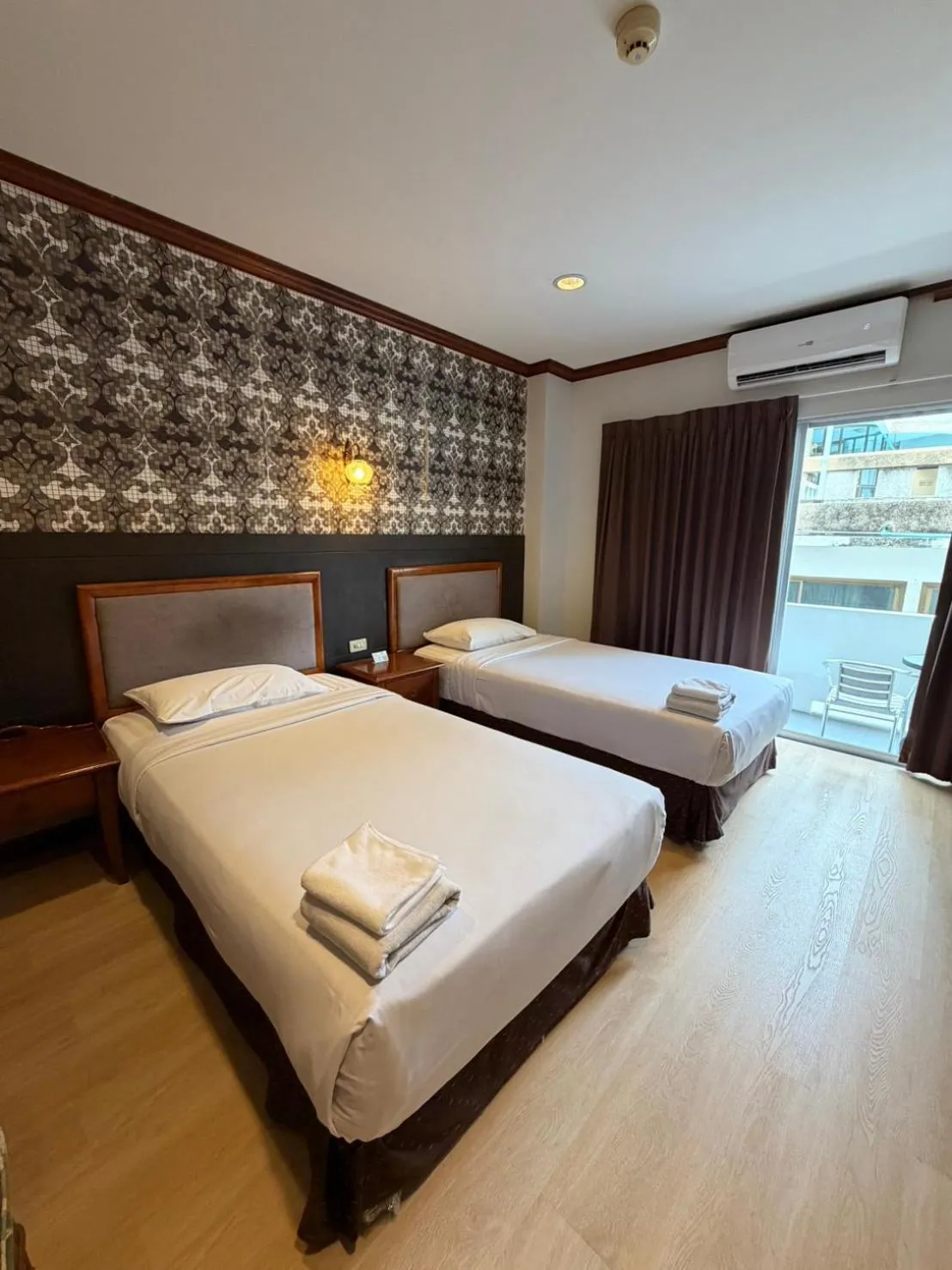 Bed in Inn House- SHA Extra Plus