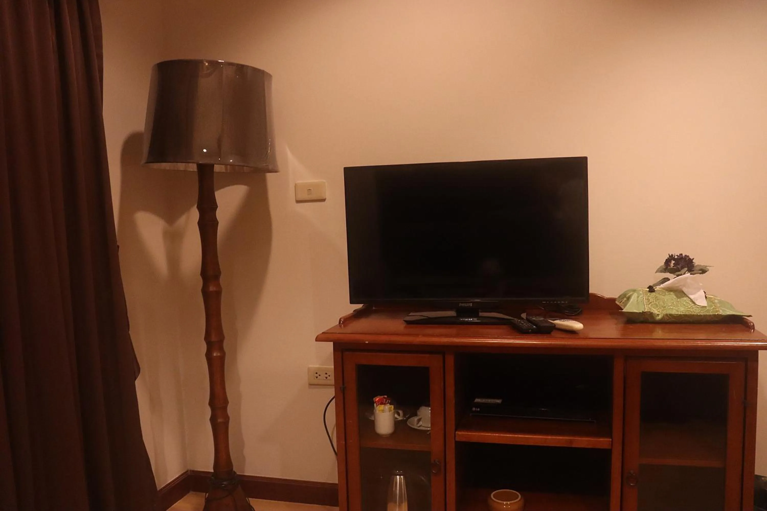 TV and multimedia in Inn House- SHA Extra Plus