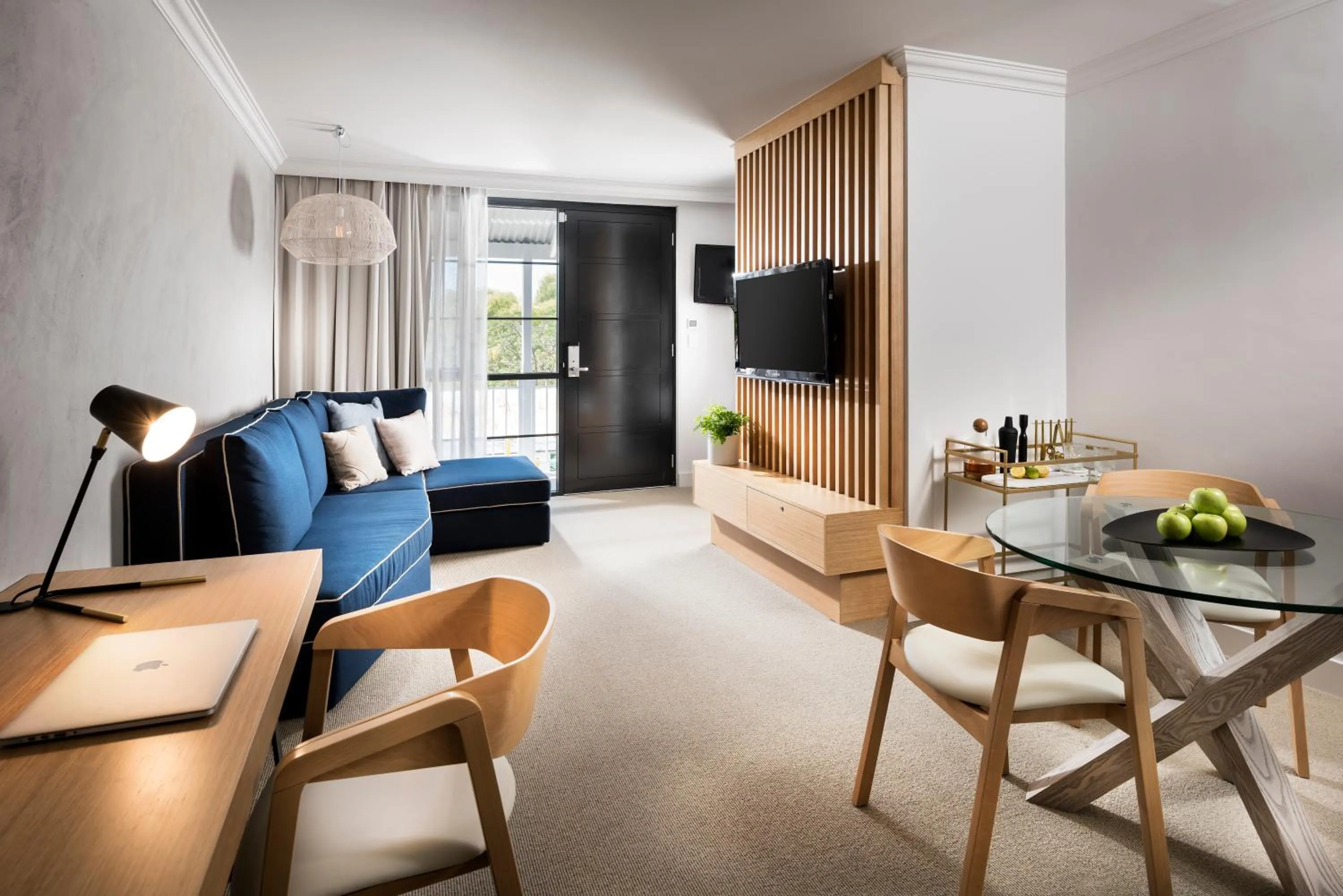 Coffee/tea facilities in Tradewinds Hotel and Suites Fremantle