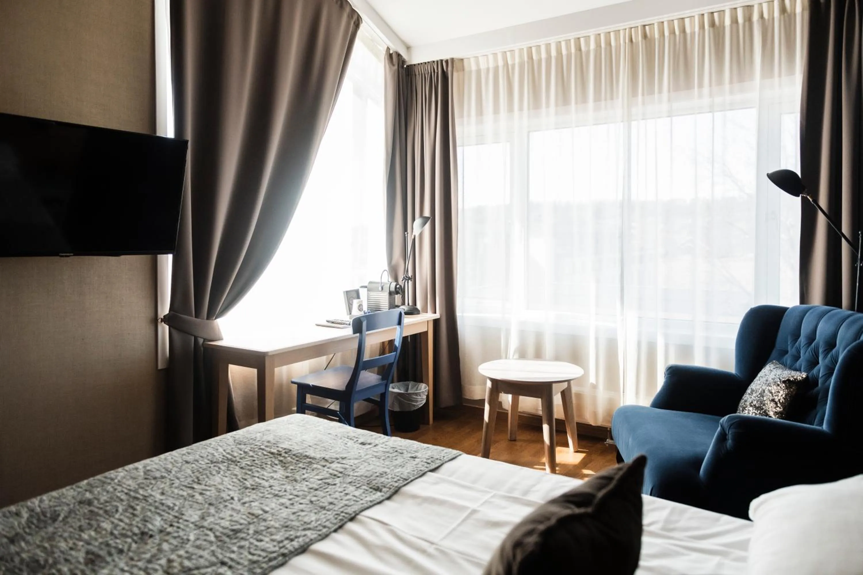 Living room, Bed in Sundvolden Hotel