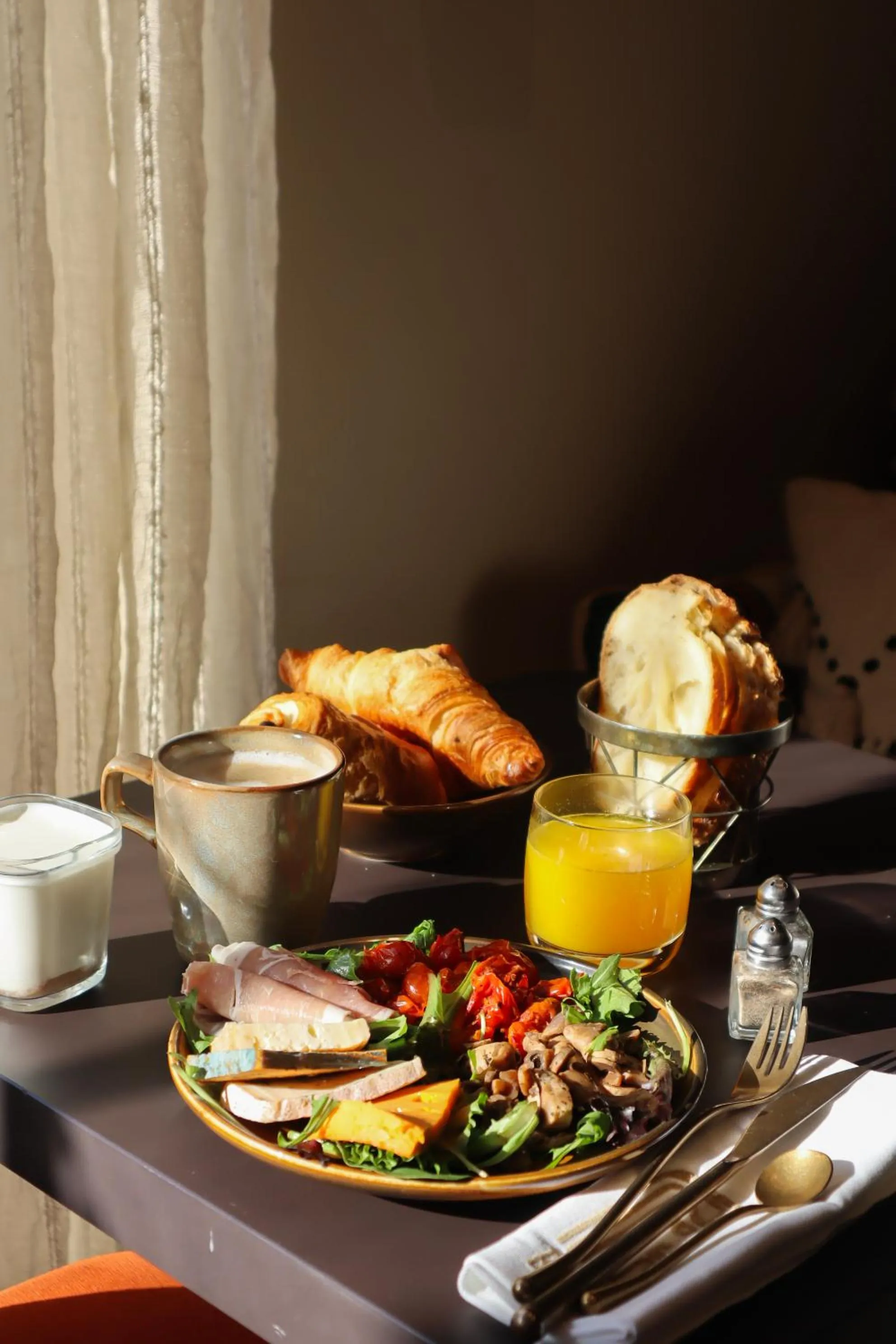 Breakfast in Boa Hotel - BW Signature Collection - Lille Centre Gares