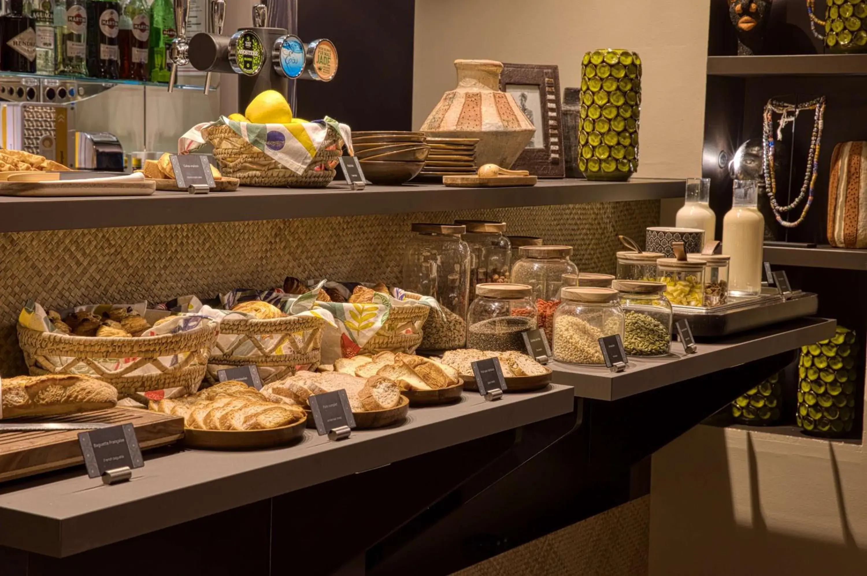 Restaurant/places to eat in Boa Hotel - BW Signature Collection - Lille Centre Gares Restaurant/places to eat in Boa Hotel - BW Signature Collection - Lille Centre Gares