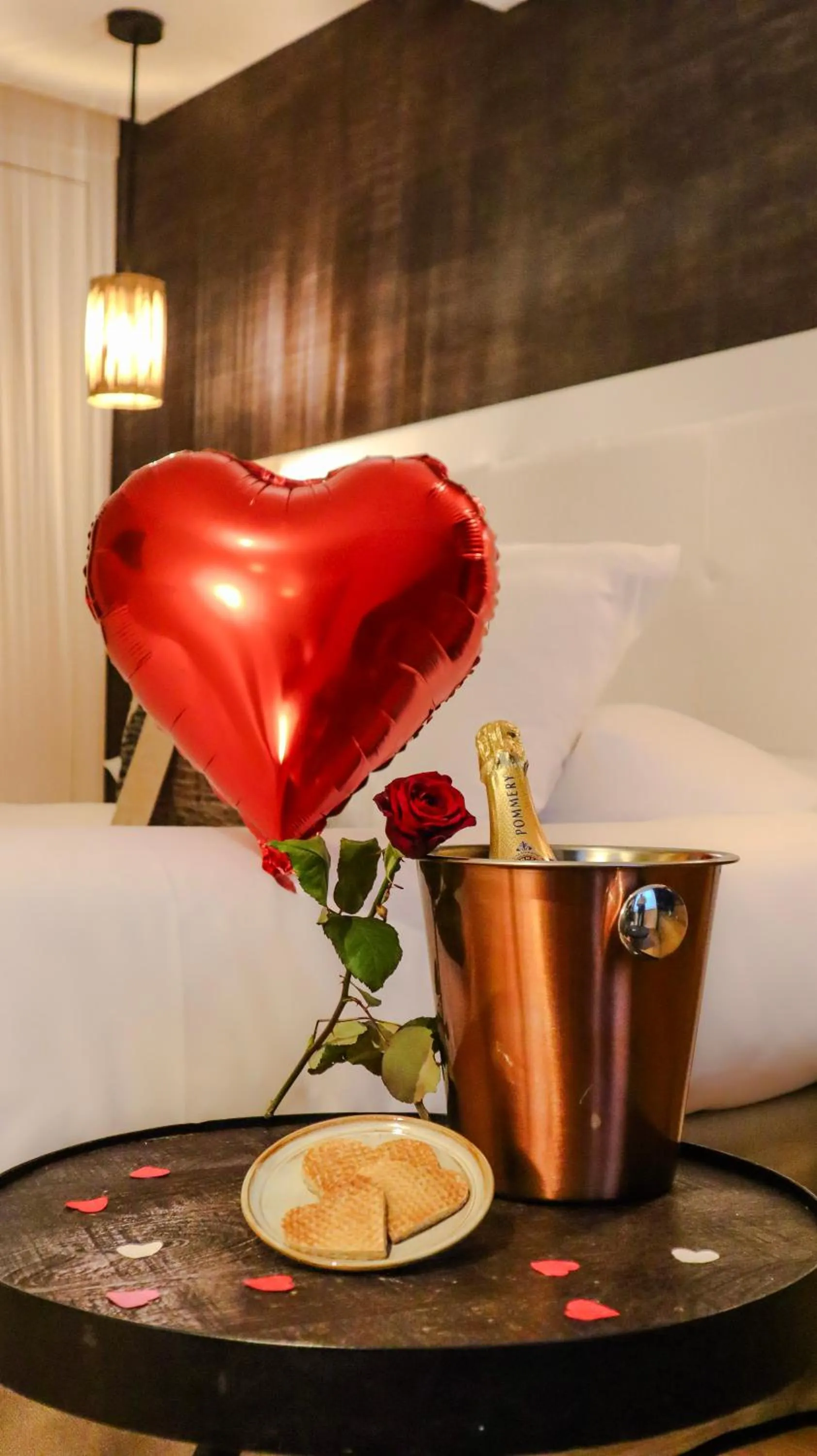 Food and drinks in Boa Hotel - BW Signature Collection - Lille Centre Gares