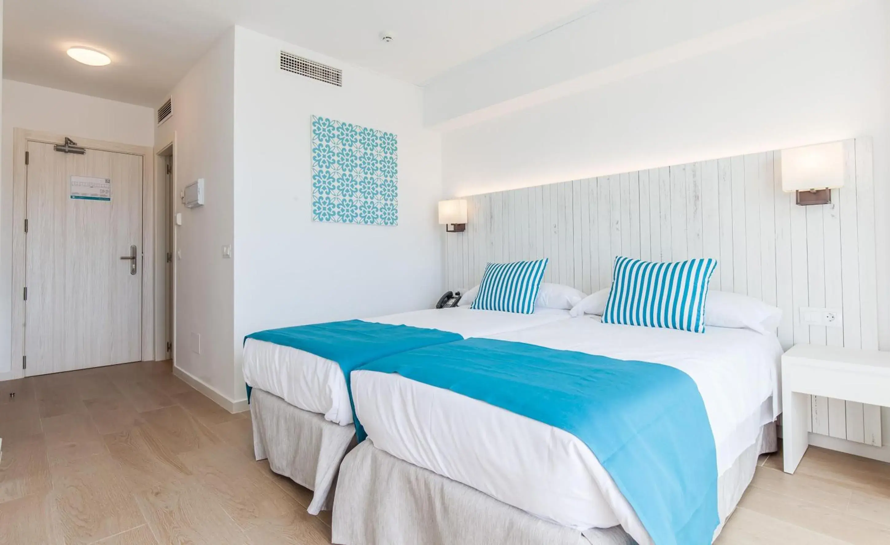 Photo of the whole room, Bed in BLUESEA Gran Playa Photo of the whole room, Bed in BLUESEA Gran Playa