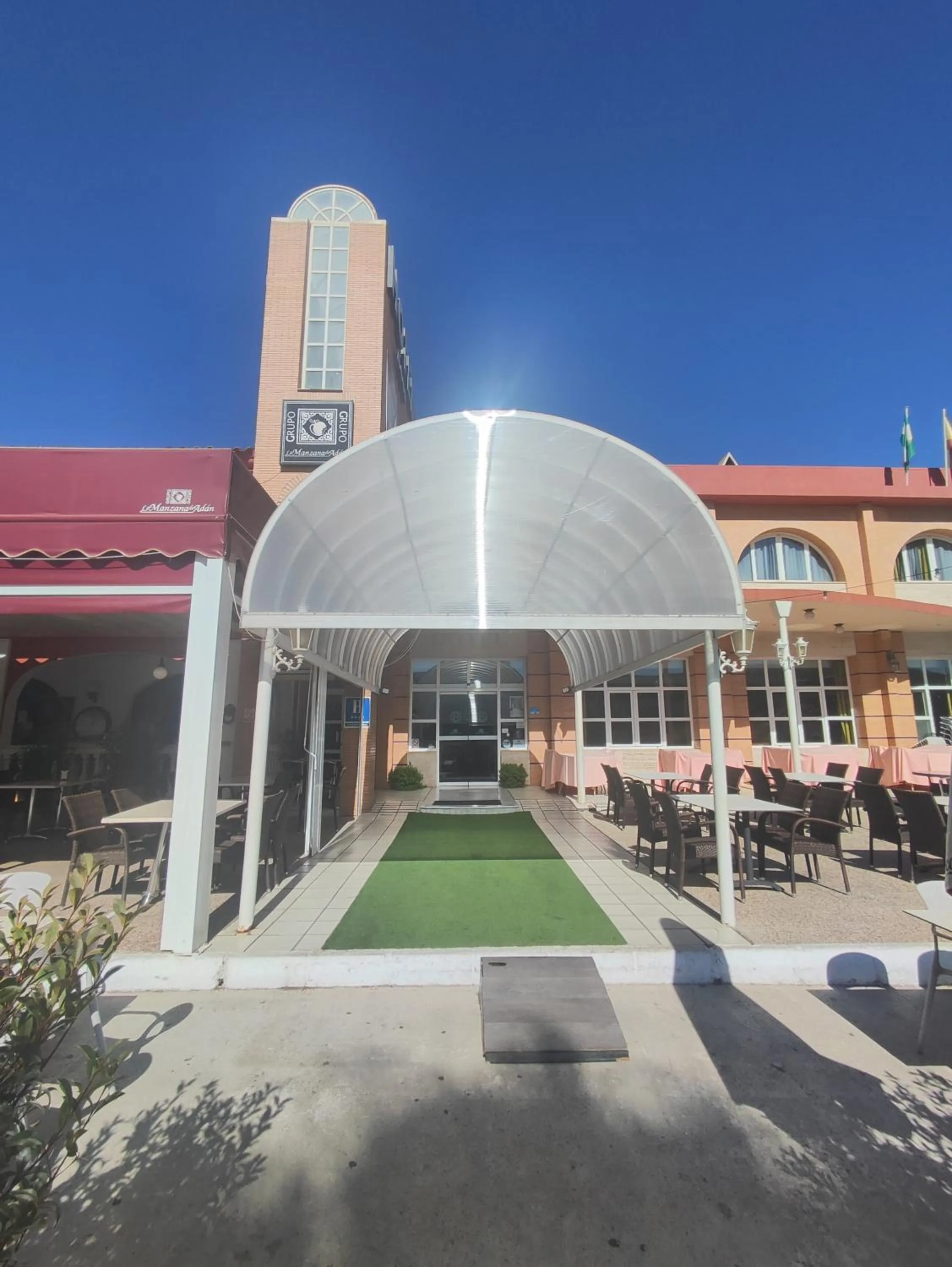 Facade/entrance in Los Bronces