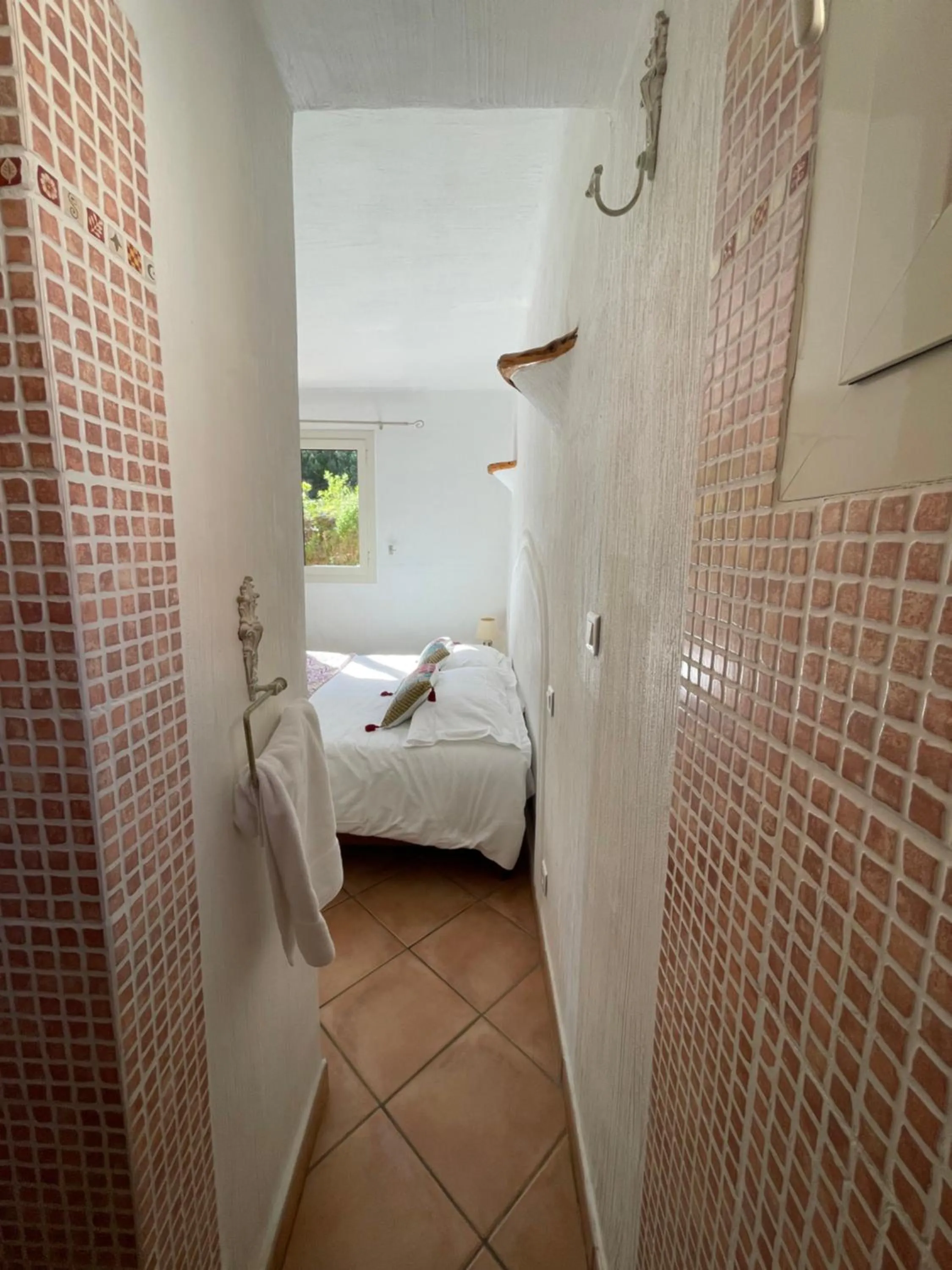 Bathroom, Bed in Résidence U Pirellu