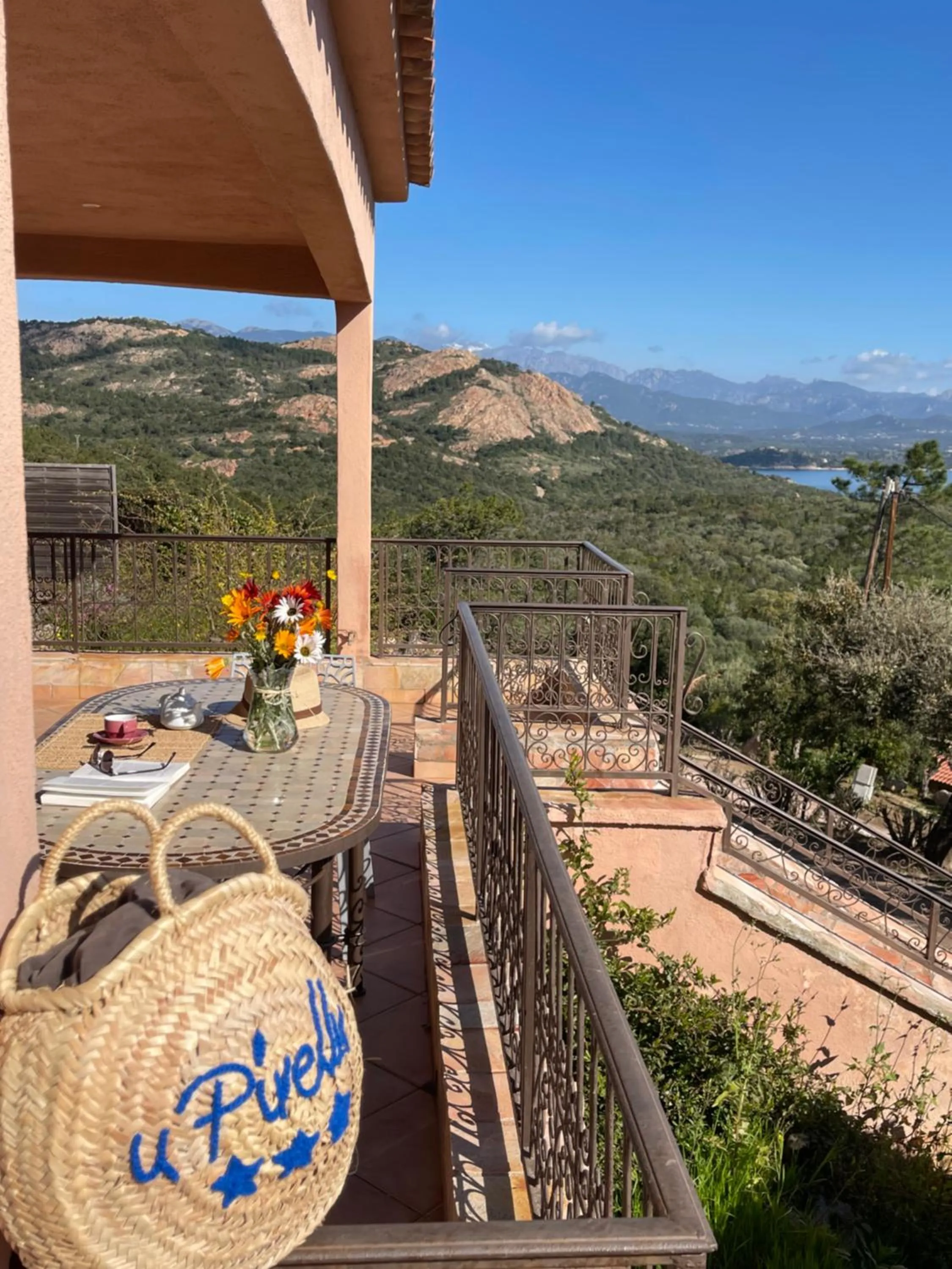 Natural landscape in Résidence U Pirellu